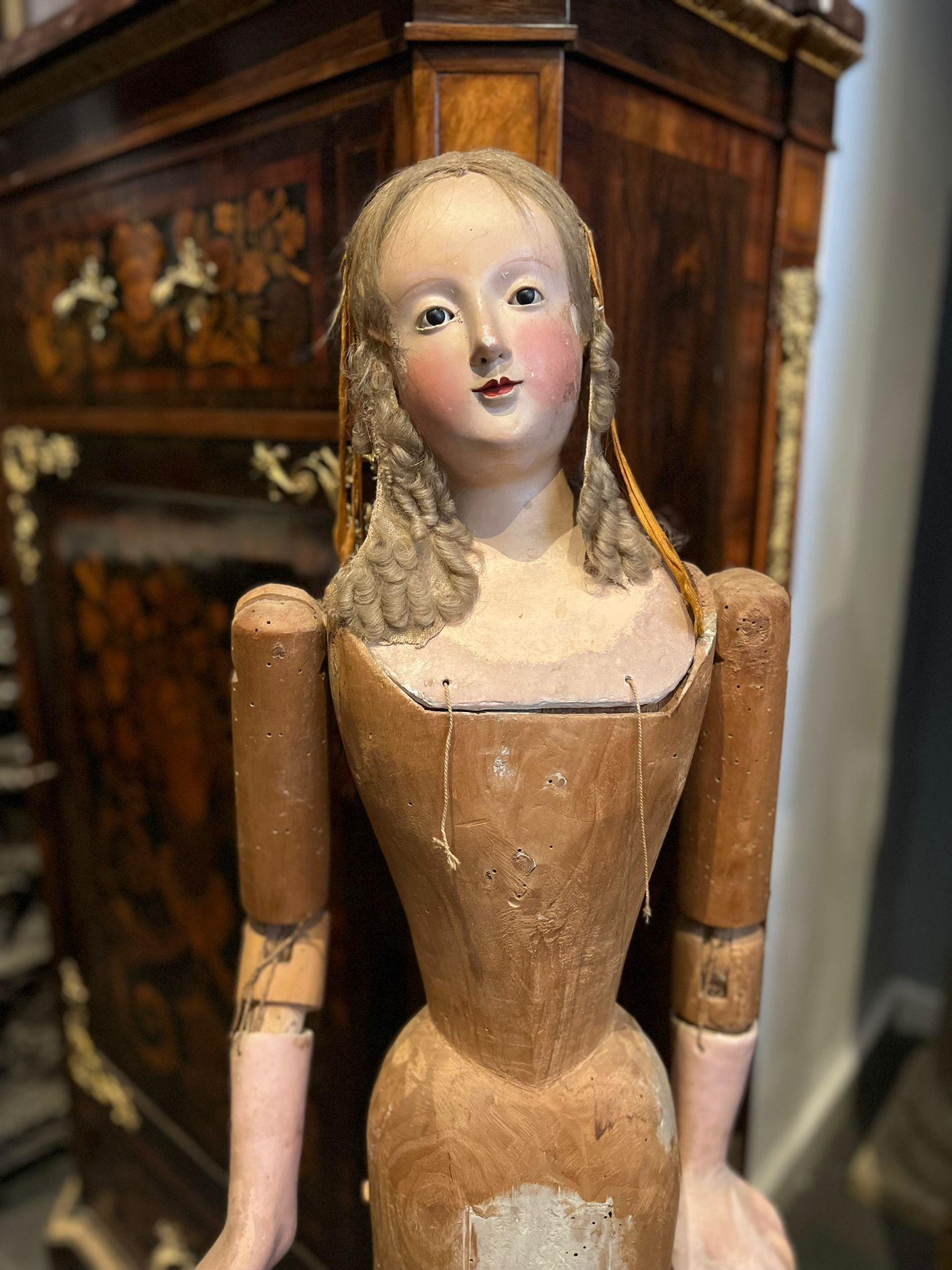 Italian 18th Century Mannequin Depicting A Female Figure