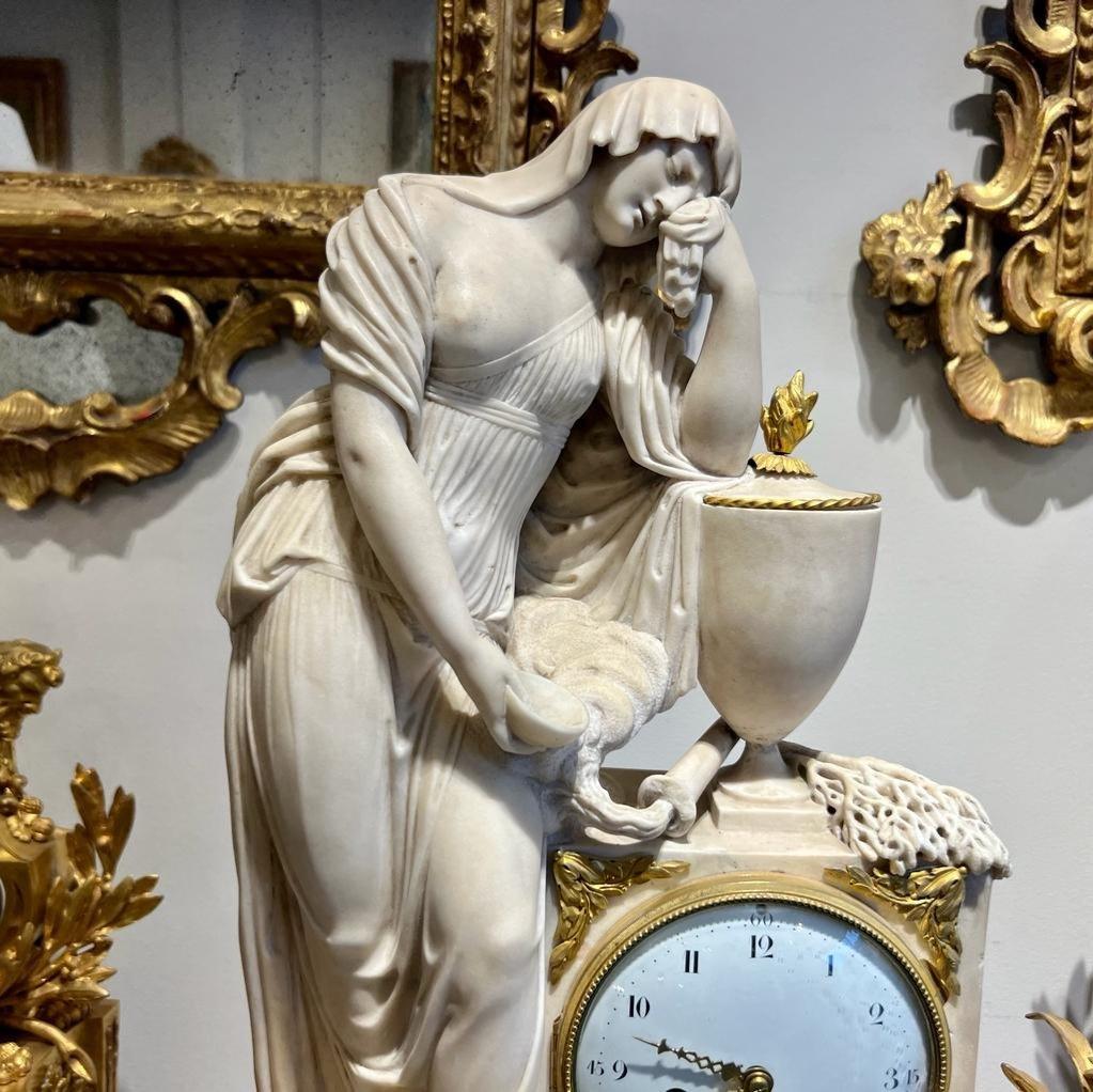 Bronze 18th-Century Marble Clock with a Woman from Classical Antiquity  For Sale