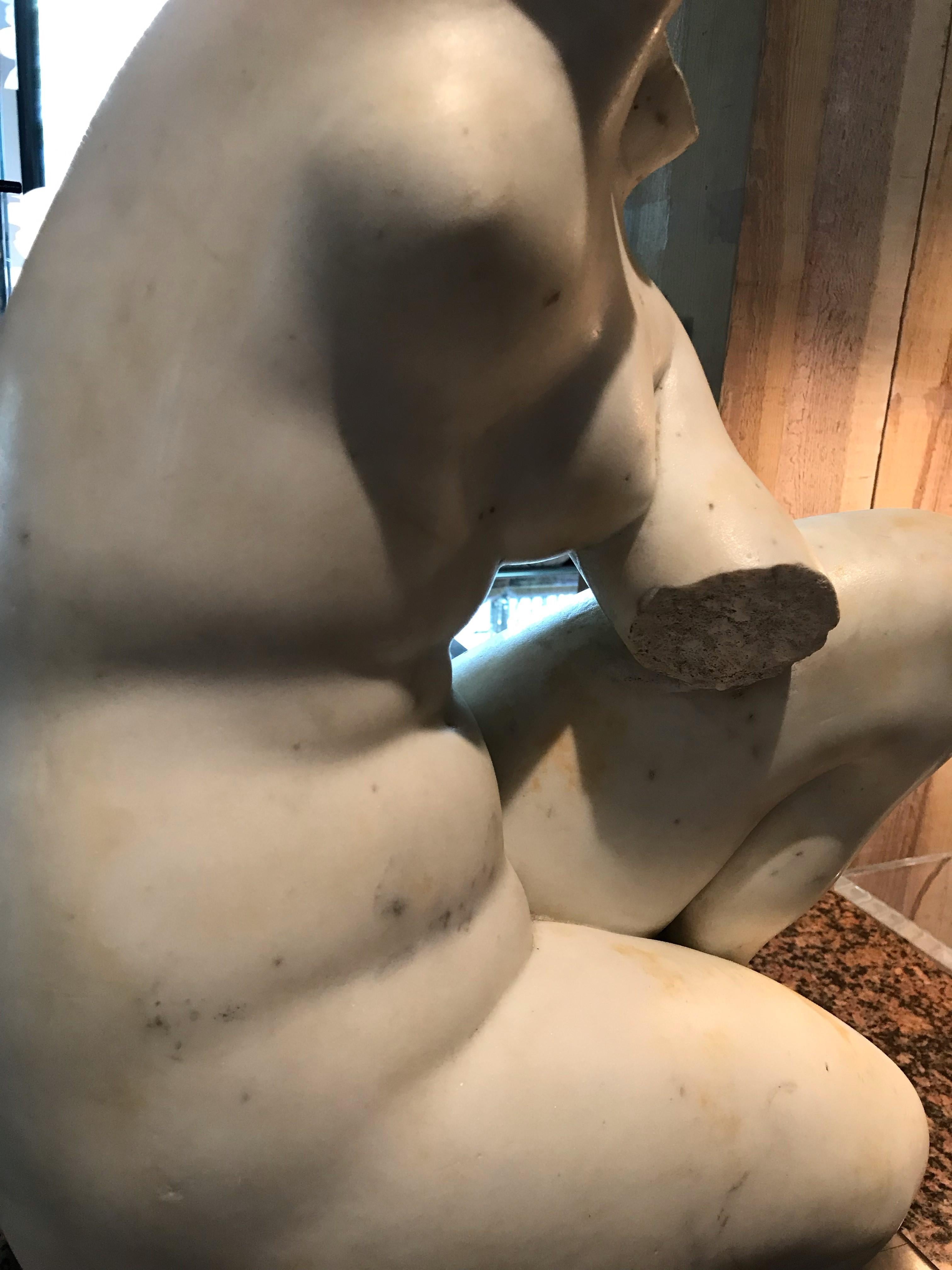 18th Century Marble Fragment Sculpture of Diana In Good Condition For Sale In London, GB