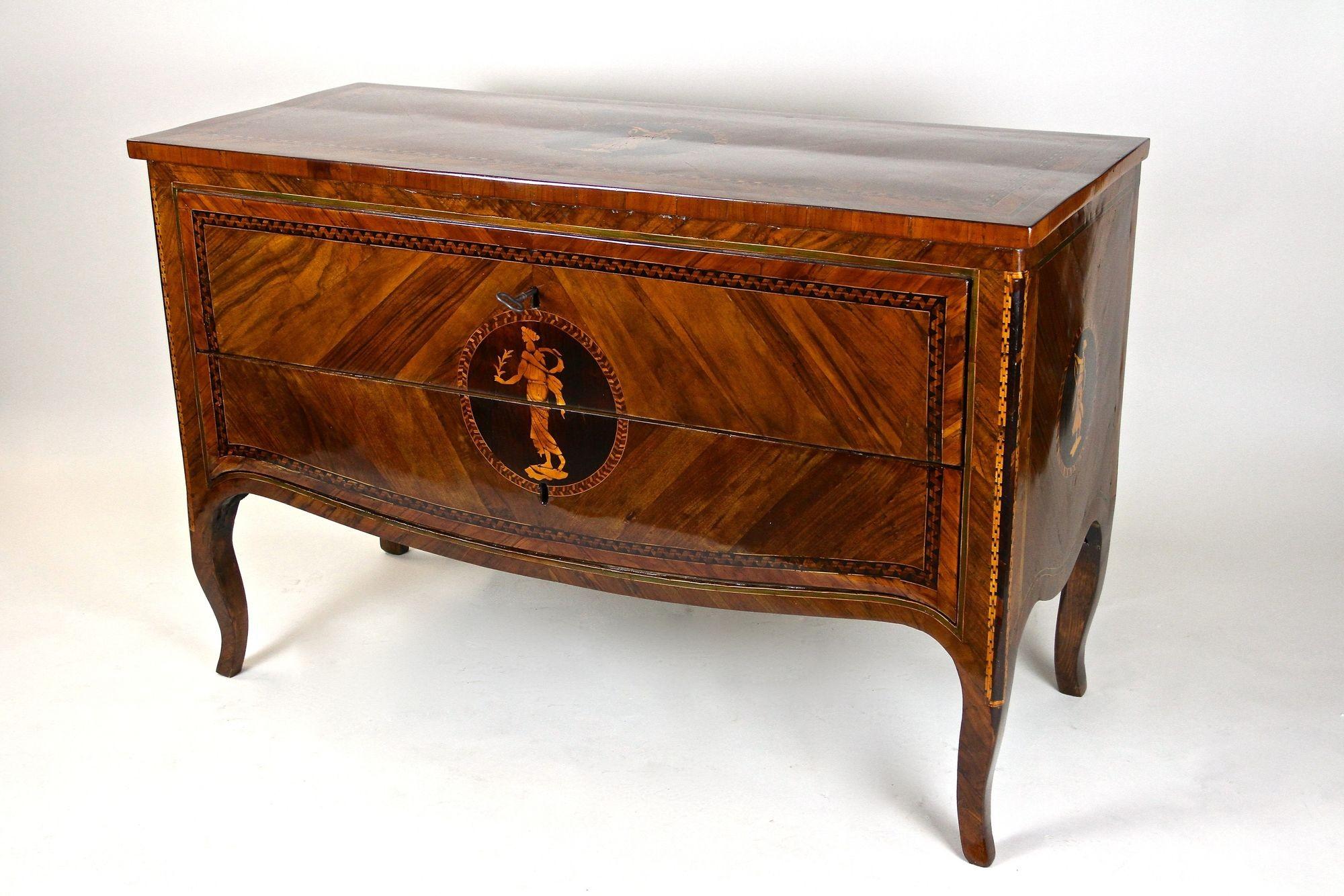 Commode en marqueterie du XVIIIe siècle - Qualité muséale, Milan/ IT ca. 1760 en vente 12