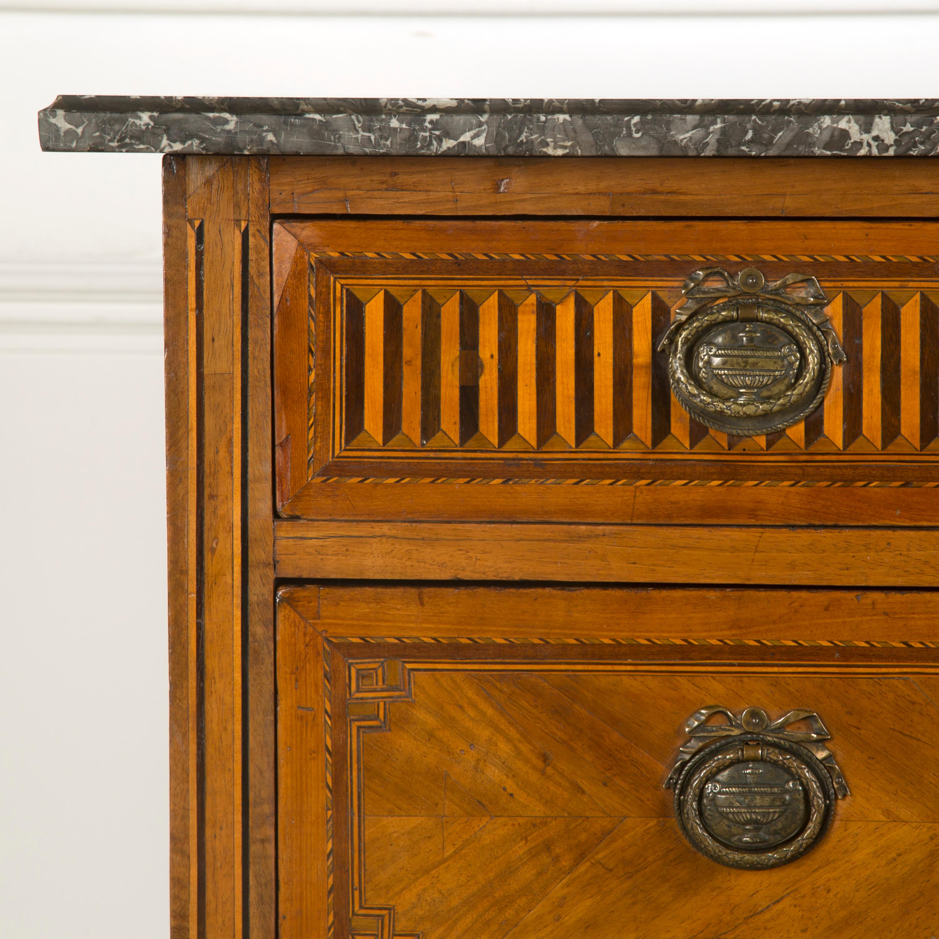 18th Century Marquetry Commode In Good Condition In Gloucestershire, GB