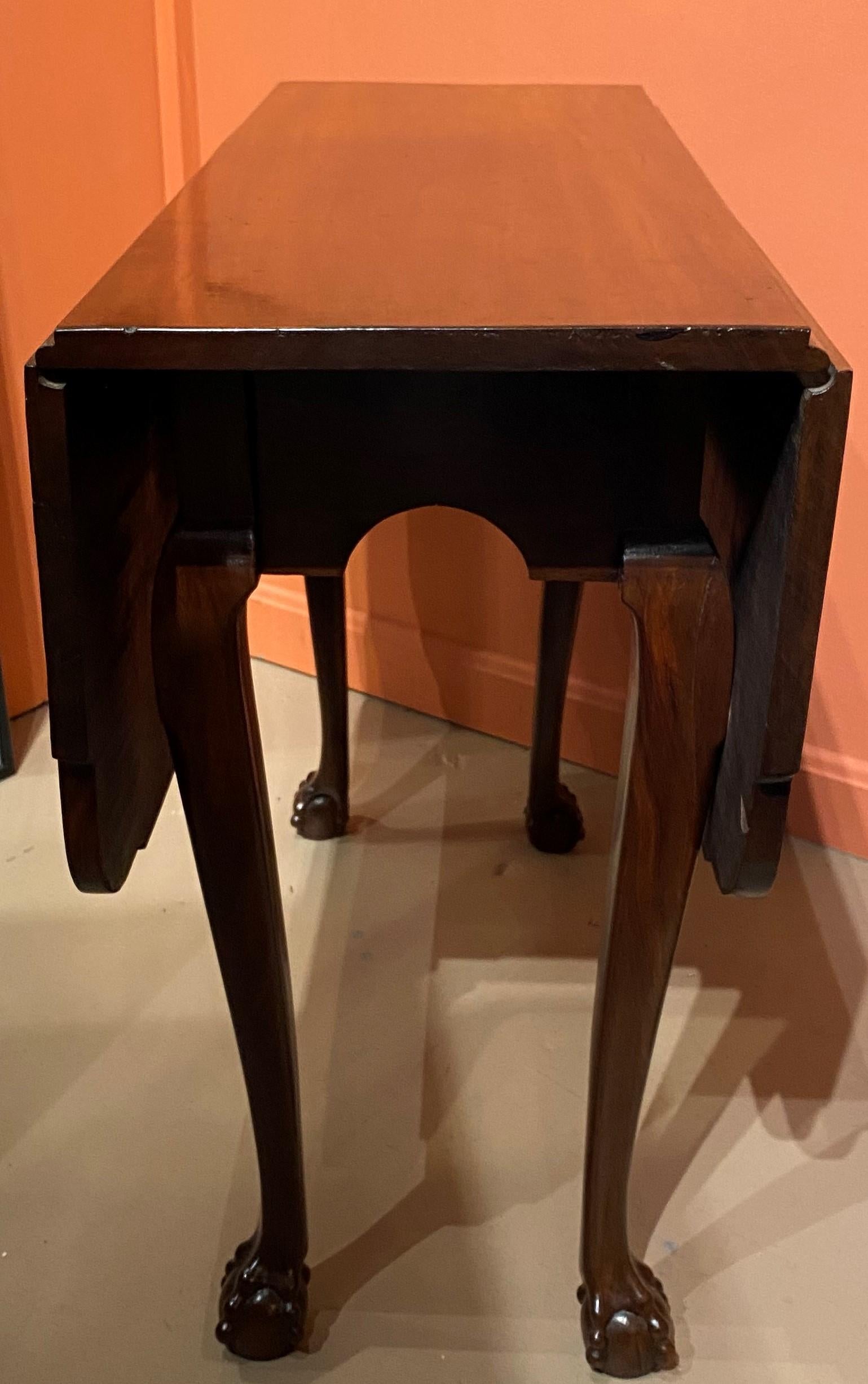 18th century drop leaf table