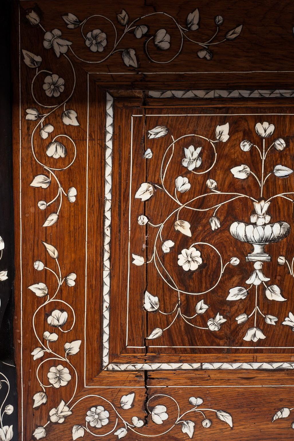 18th Century Mazarin Writing Desk For Sale 3