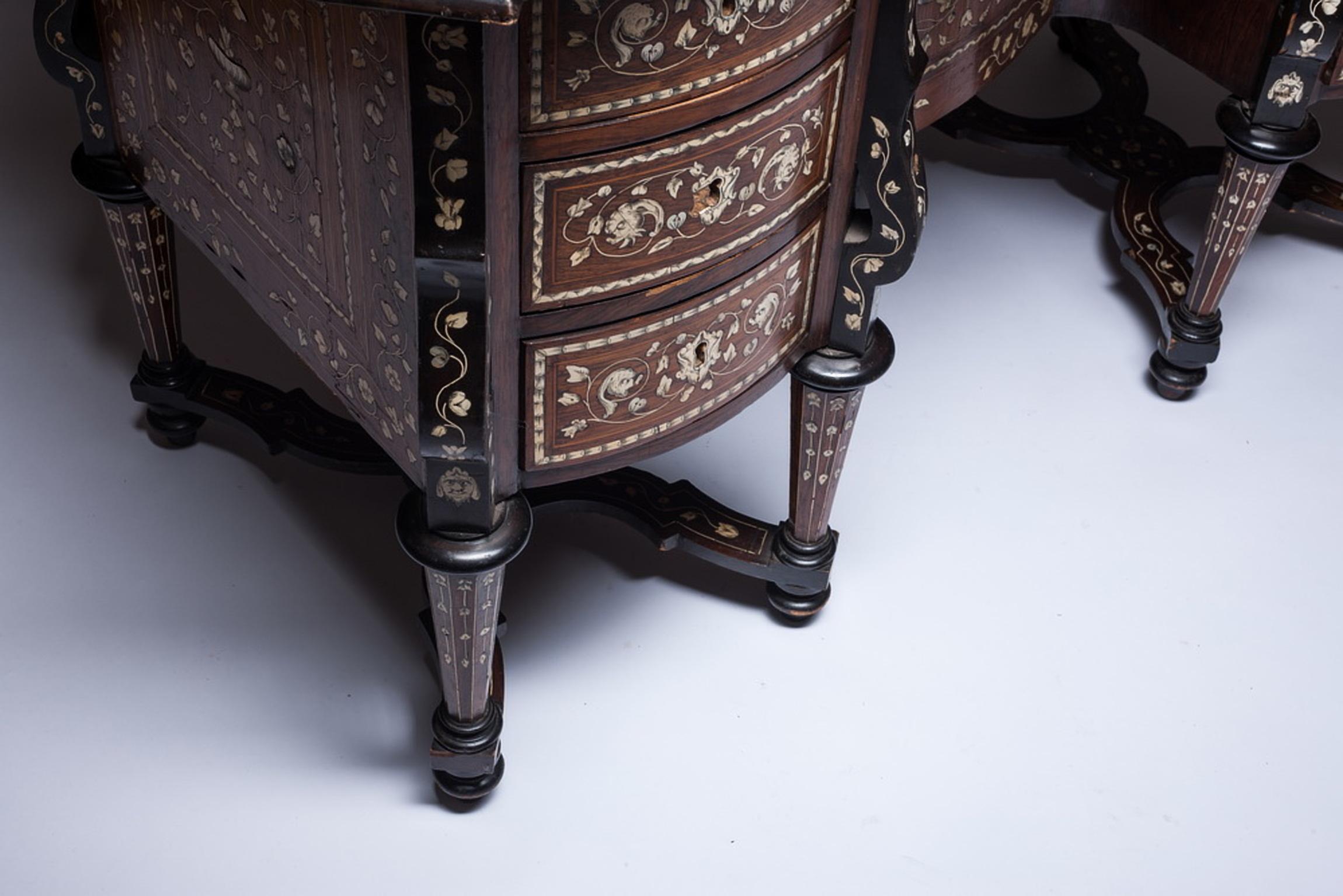 Wood 18th Century Mazarin Writing Desk For Sale