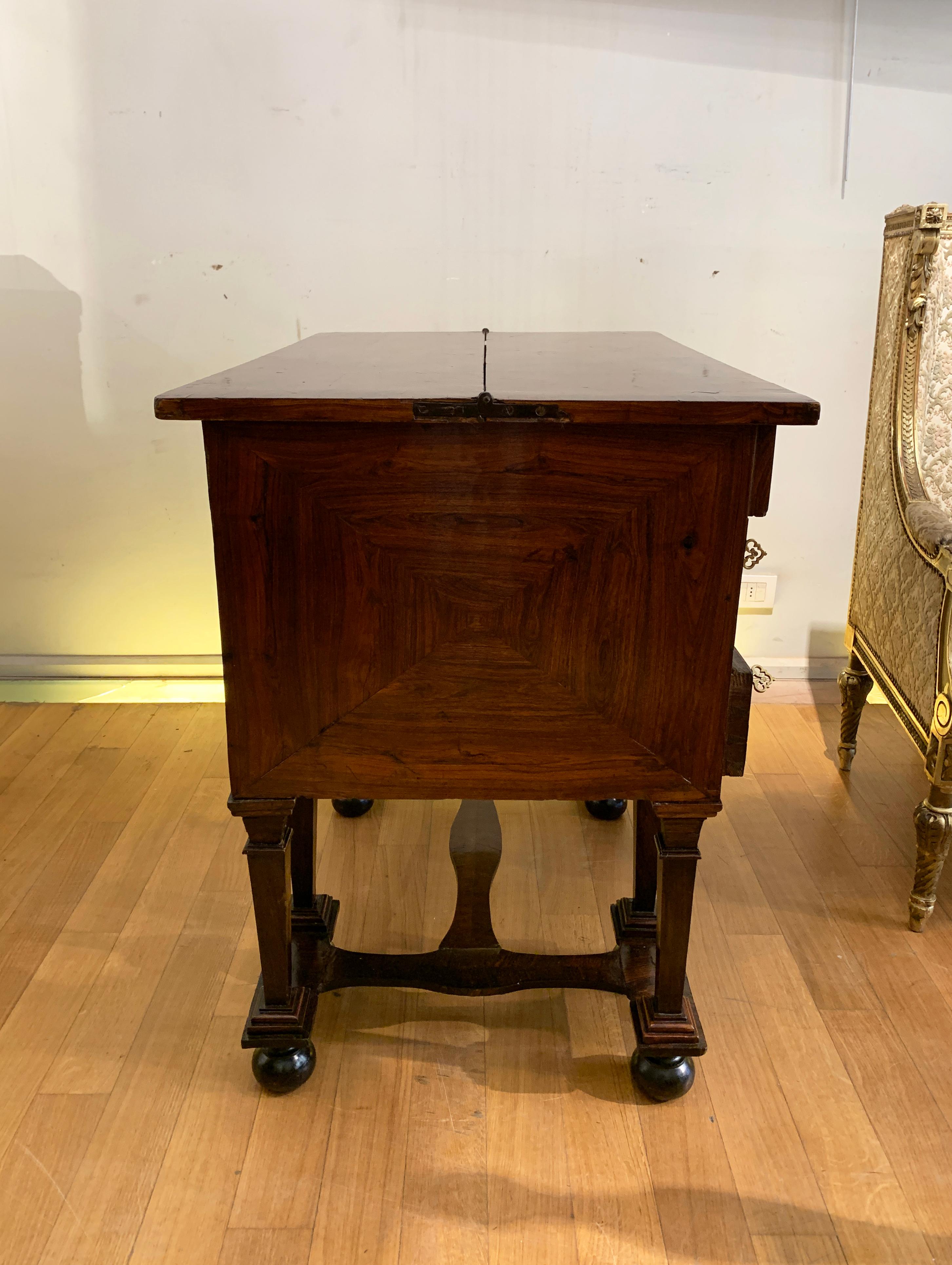 18th CENTURY MAZZARINO TYPE WRITING DESK 4