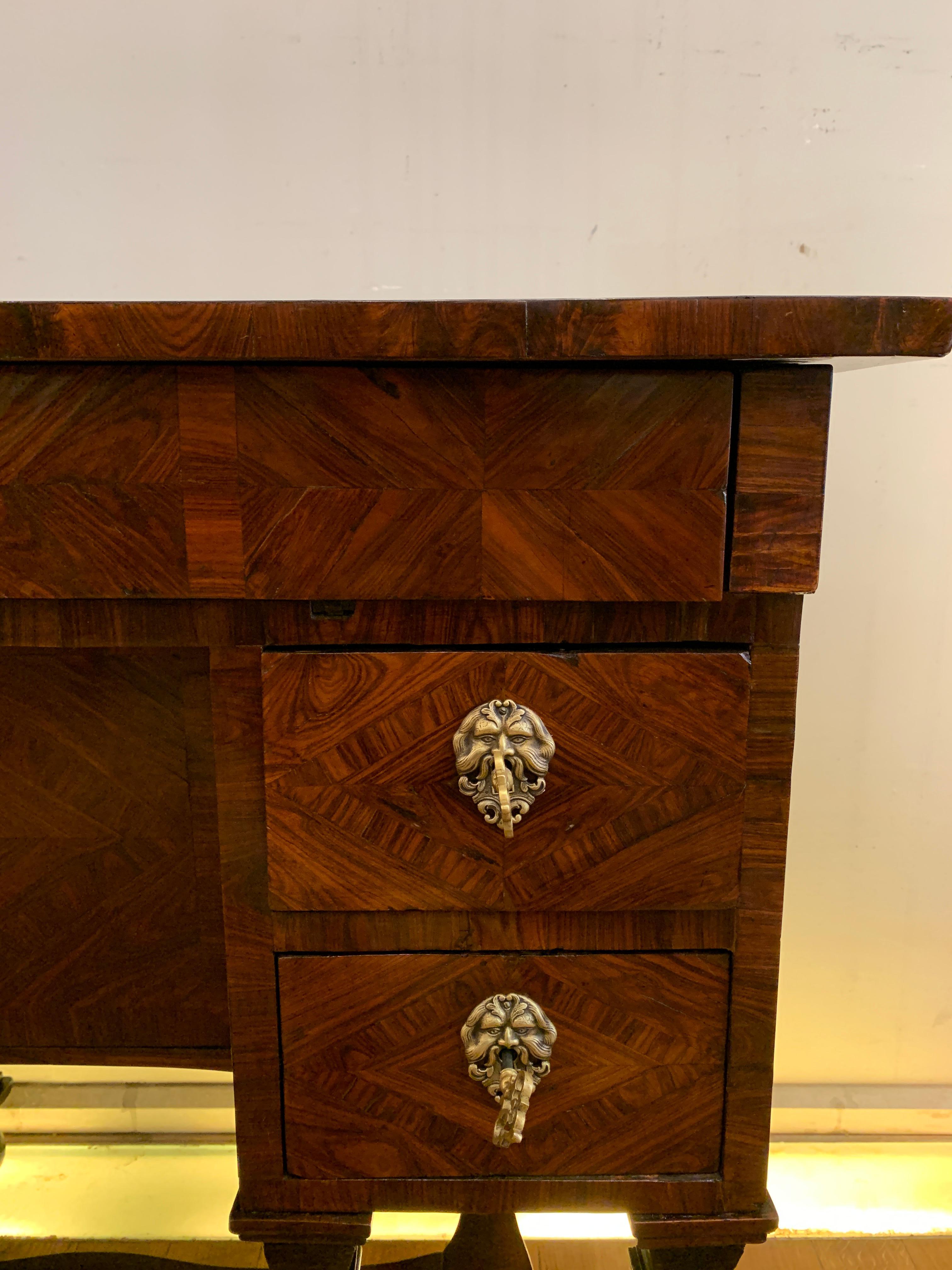 18th CENTURY MAZZARINO TYPE WRITING DESK 8