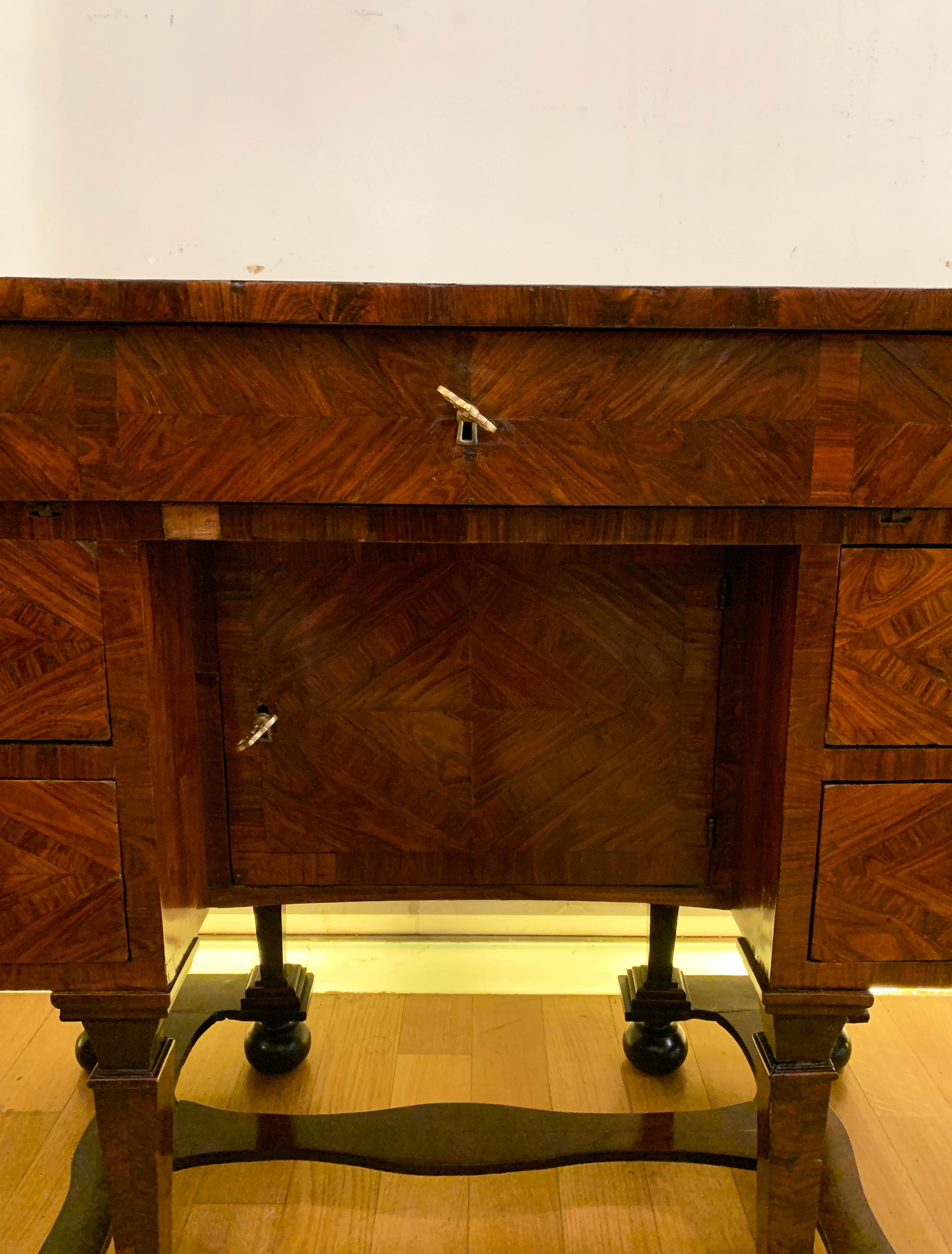 18th Century 18th CENTURY MAZZARINO TYPE WRITING DESK