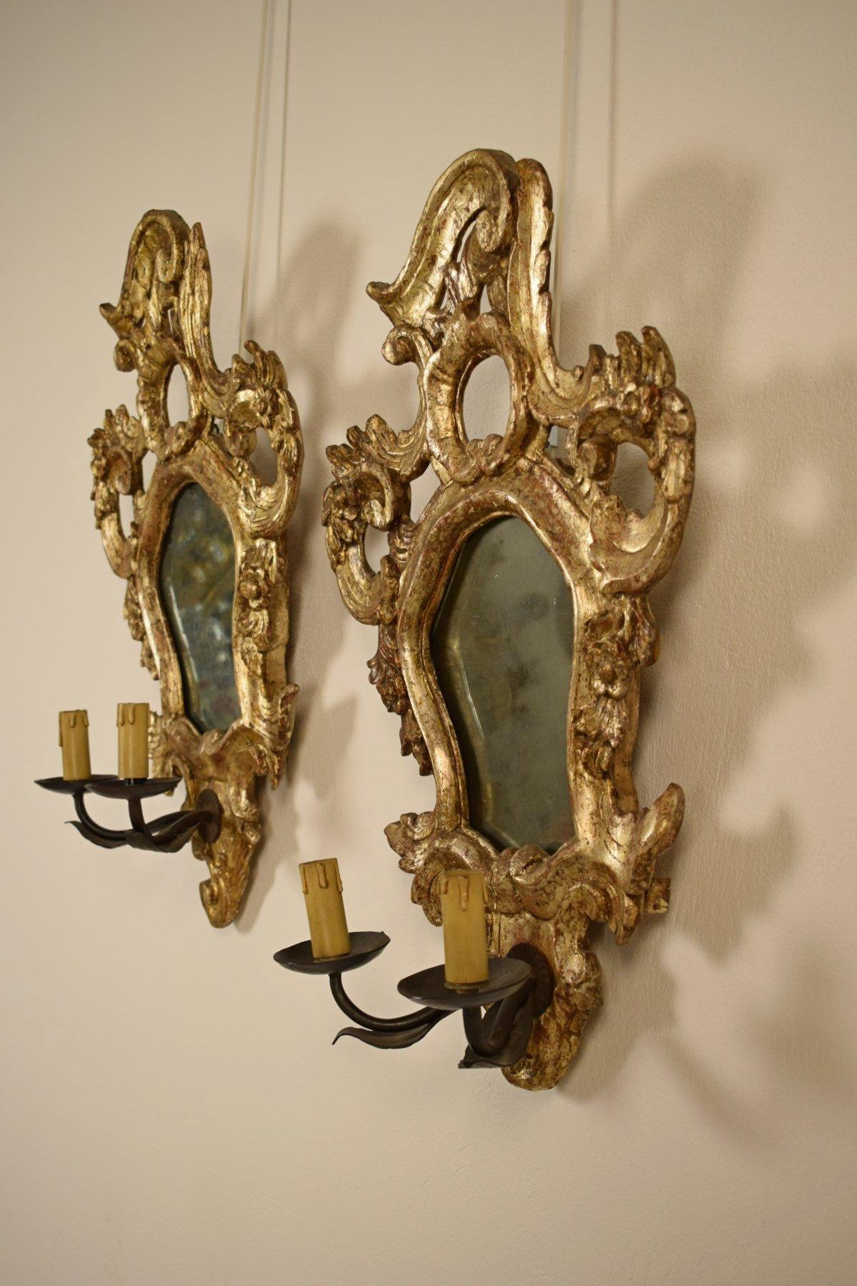 18th Century, Mecca Giltwood Pair of Italian Louis XV Candle Wall Sconce 1