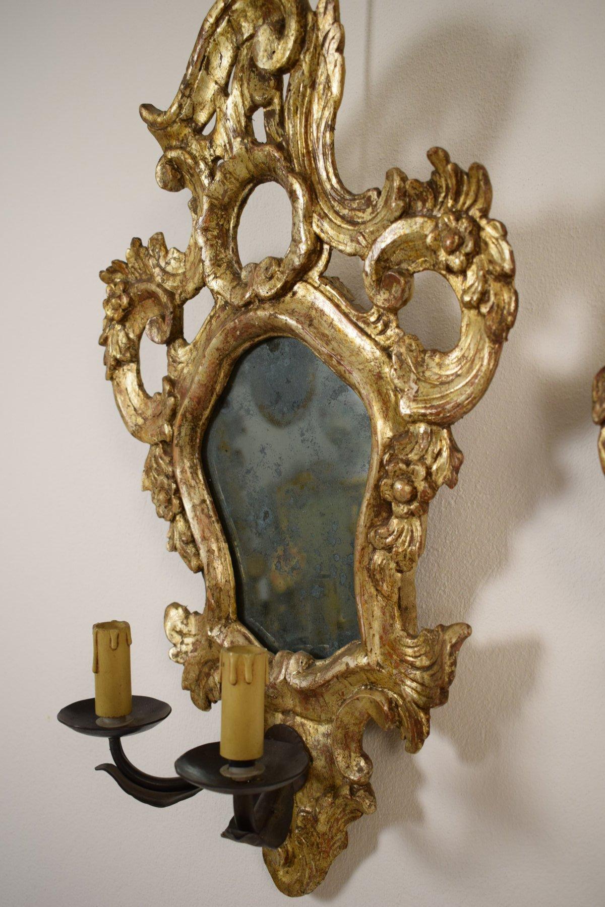18th Century, Mecca Giltwood Pair of Italian Louis XV Candle Wall Sconce 5
