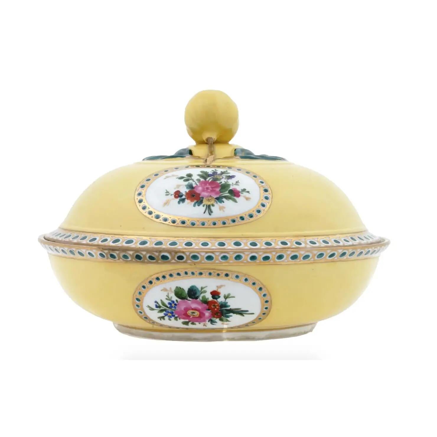 18. Jahrhundert Meißen Marcolini Candy Bowl für osmanischen Markt im Zustand „Gut“ im Angebot in Long Island City, NY