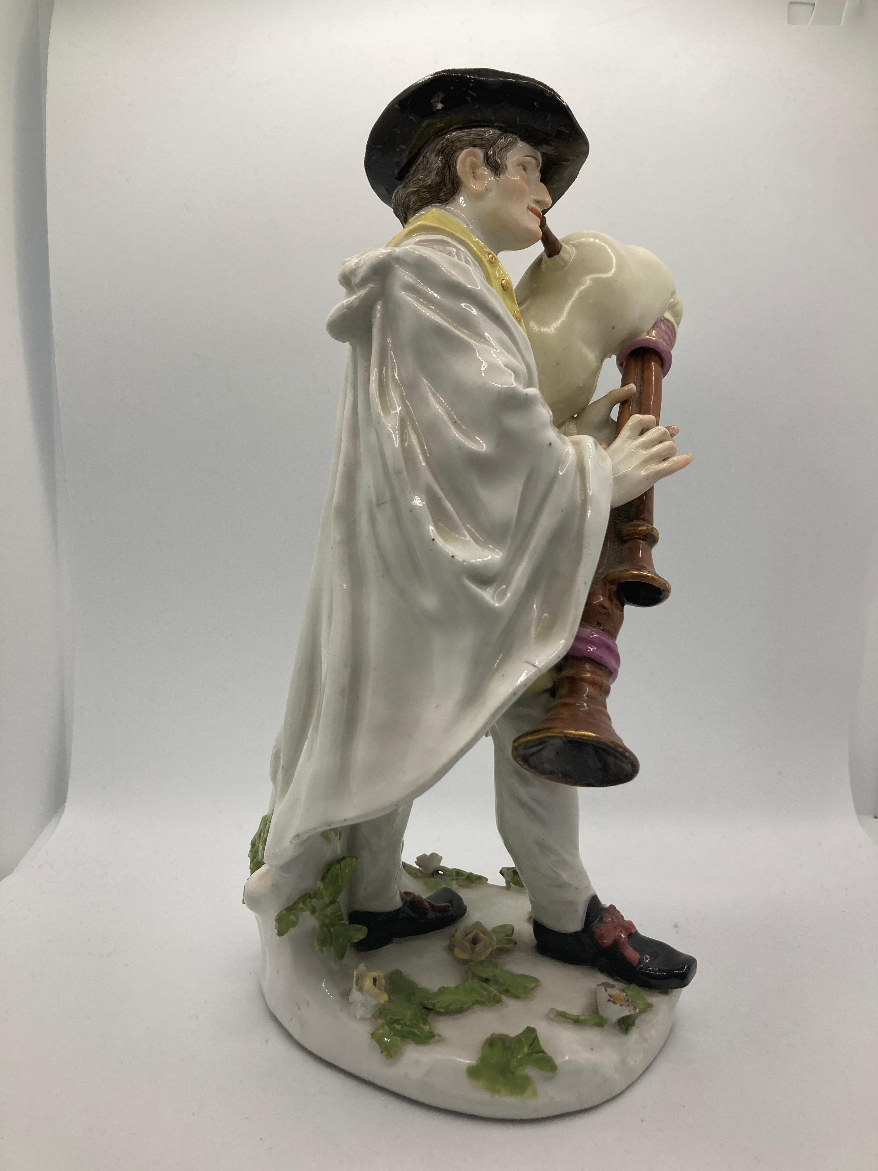 Rococo 18th Century Meissen Porcelain Figure, 'Piedmontese Bagpiper' For Sale