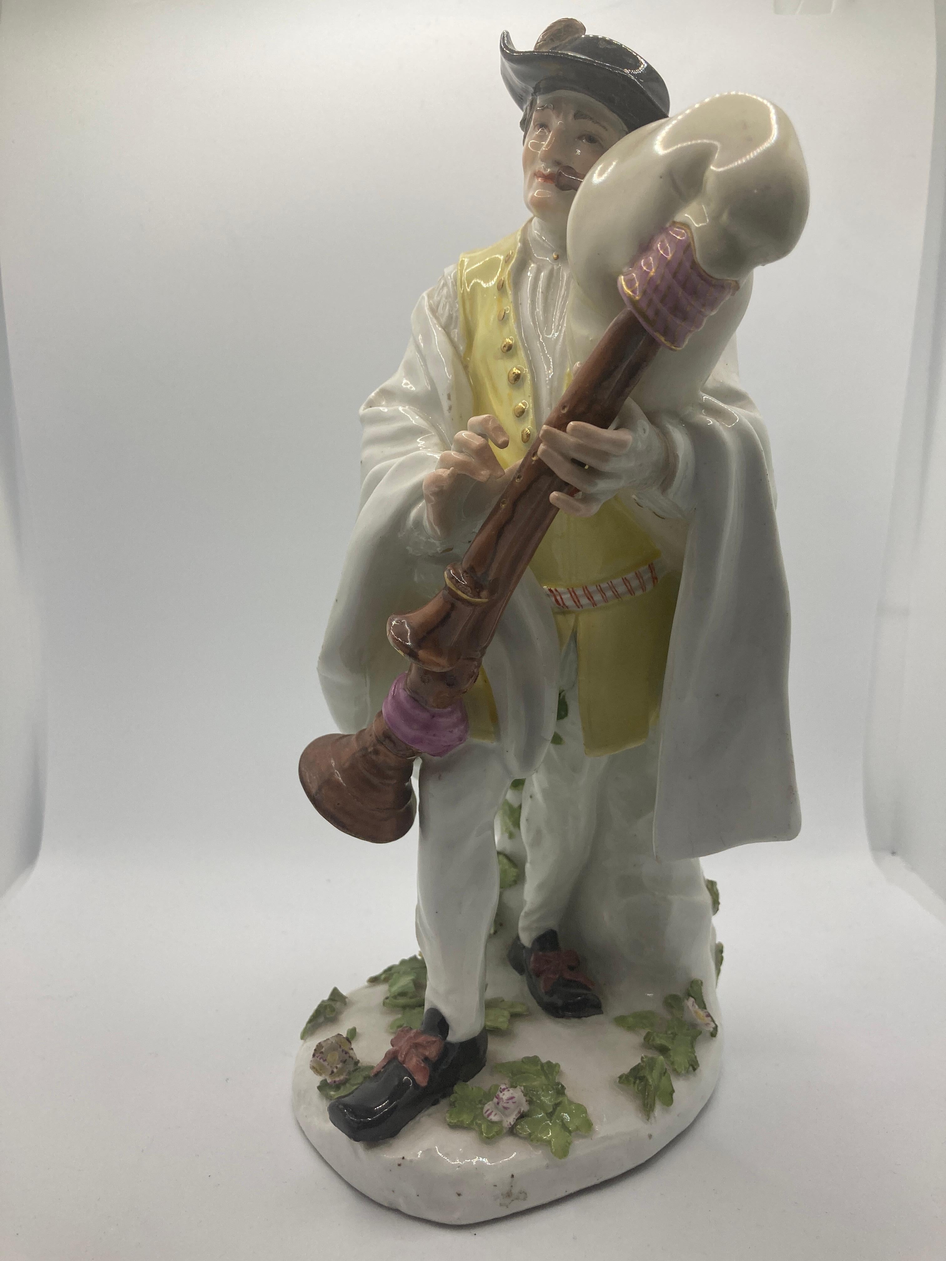 18th Century Meissen Porcelain Figure, 'Piedmontese Bagpiper' For Sale 1