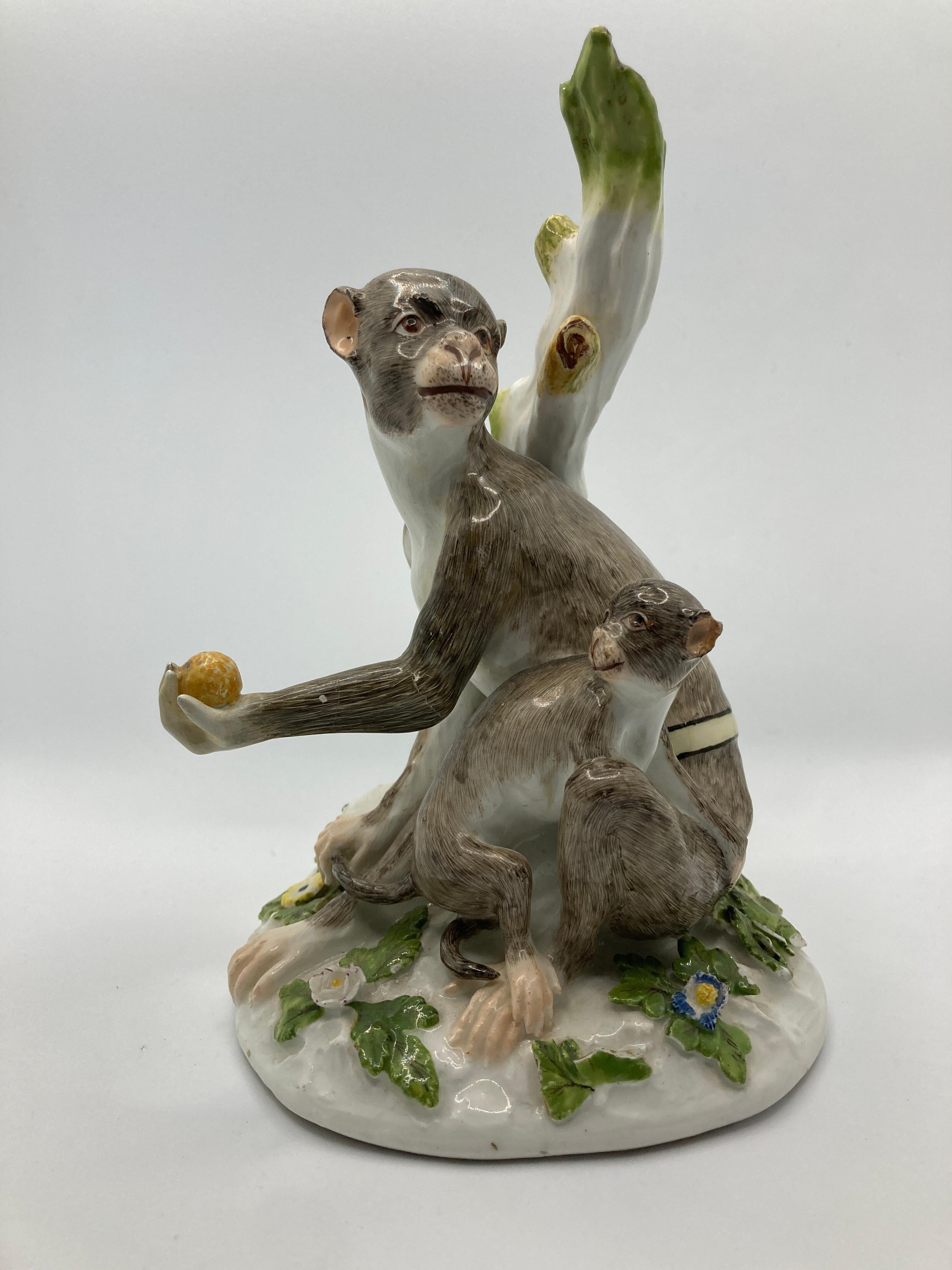 Rococo 18th Century Meissen Porcelain Figure, 'Rhesus Monkey and child' For Sale