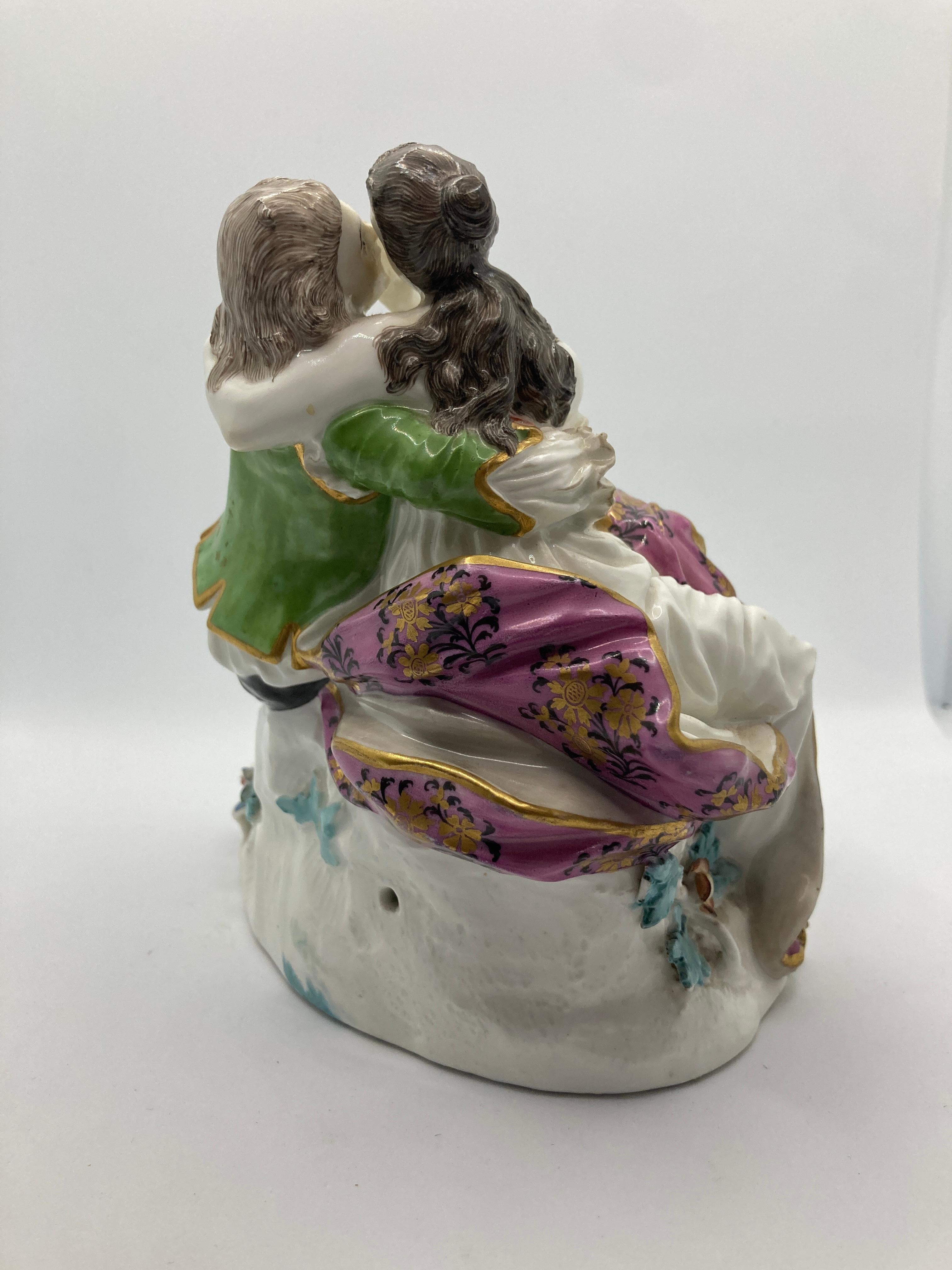 18th Century Meissen Porcelain Figurine, 'Pair of Lovers',  Model No 571 In Good Condition For Sale In Maidstone, GB
