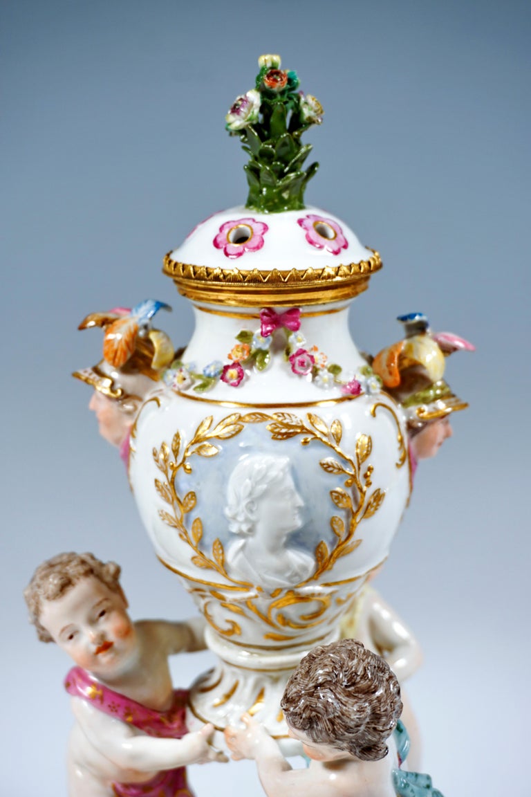 German 18th Century Meissen Porcelain Group 3 Cupids Carrying A Fragrance Vessel