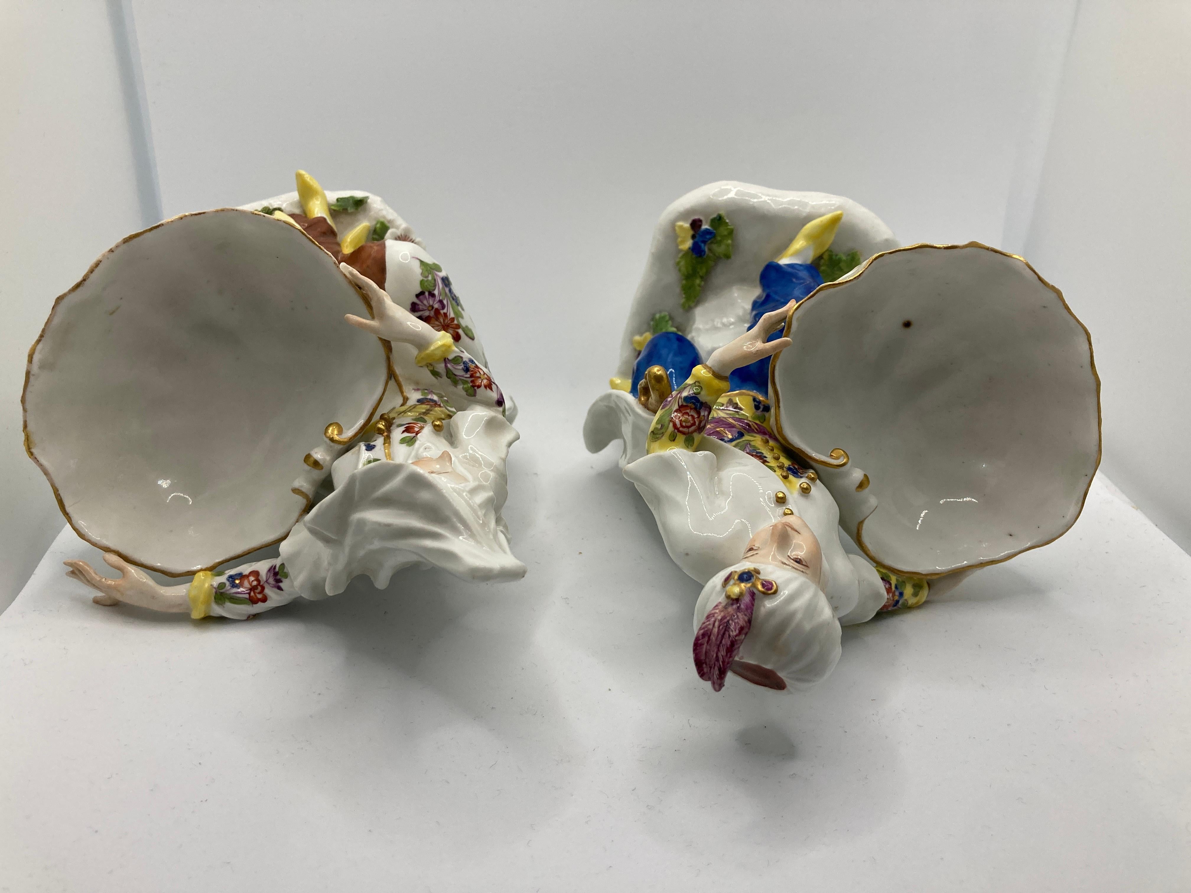 18th Century Meissen Turkish Pair holding sweetmeat / table salt bowls For Sale 6
