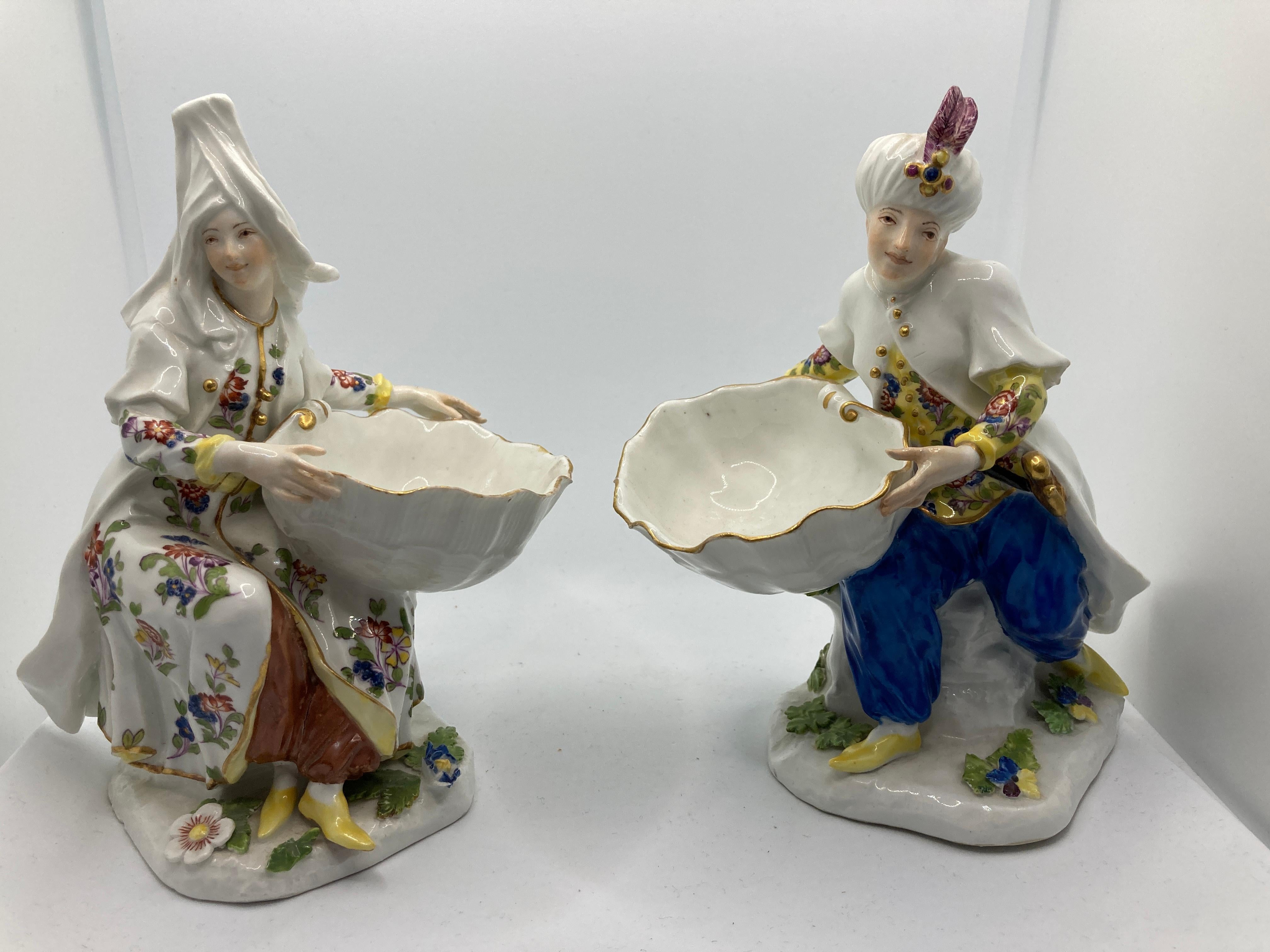Rococo 18th Century Meissen Turkish Pair holding sweetmeat / table salt bowls For Sale