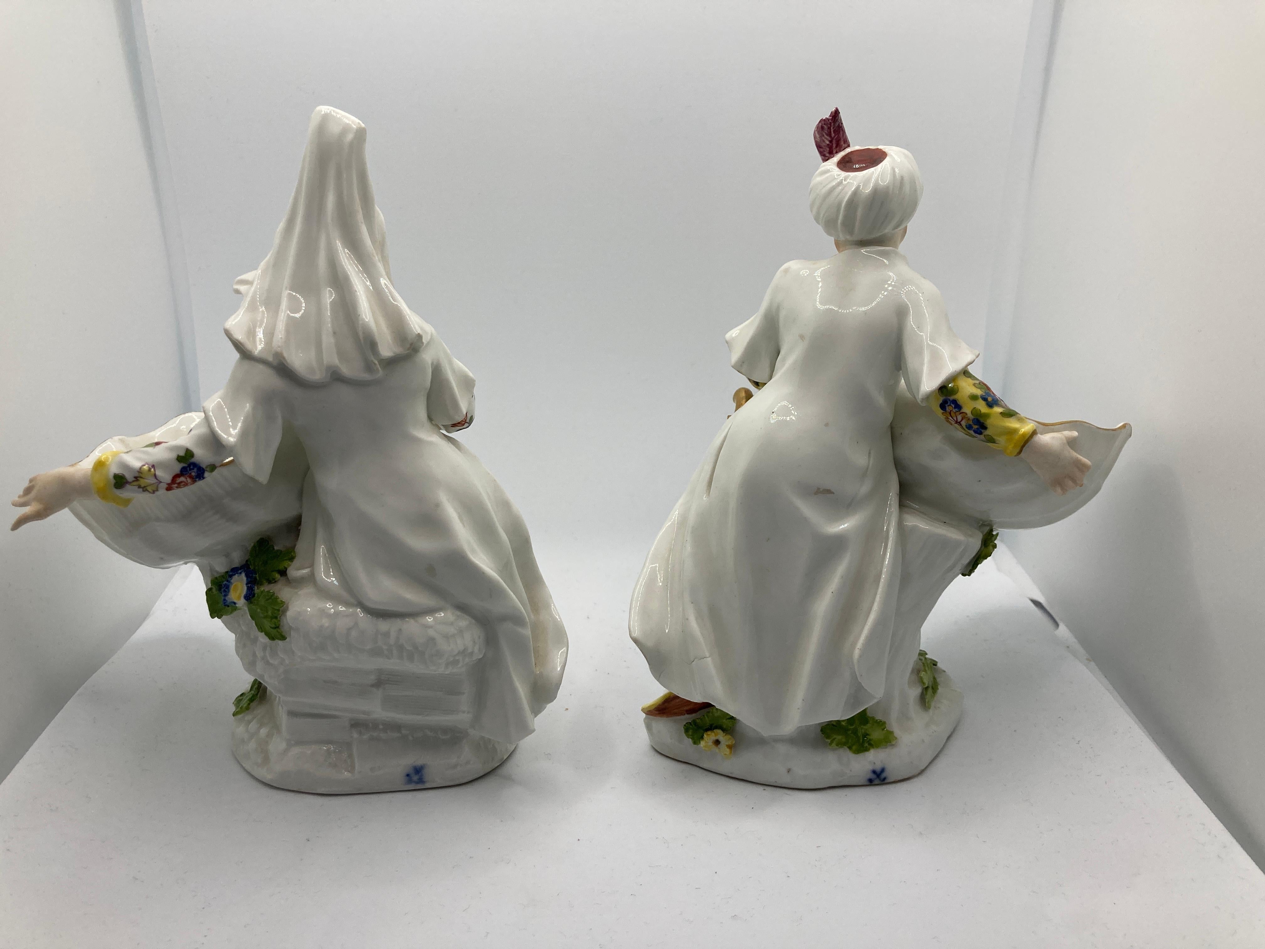 Mid-18th Century 18th Century Meissen Turkish Pair holding sweetmeat / table salt bowls For Sale
