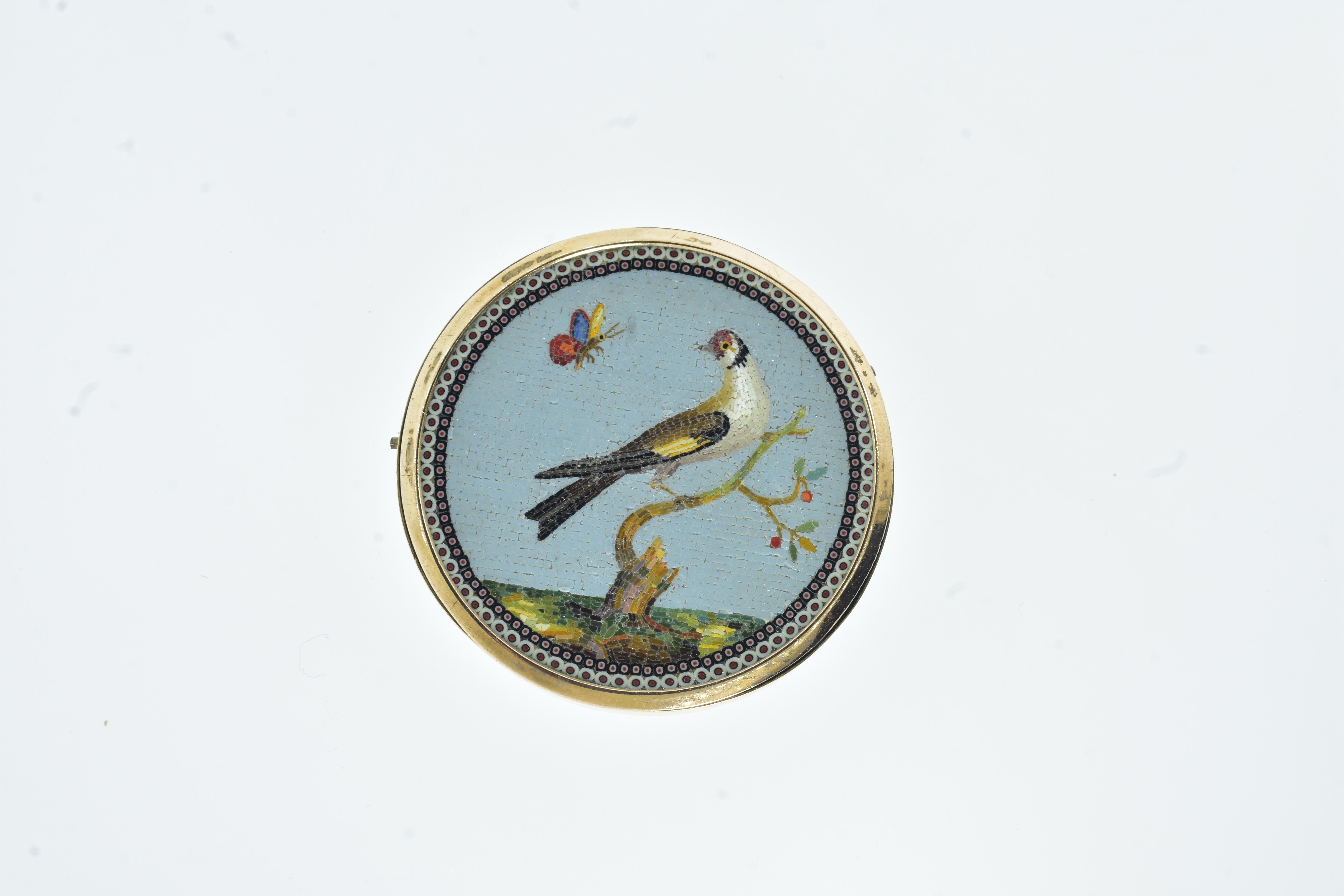 Women's 18th Century Micro Mosaic  brooch of a Bird and a Bee, circa  1795-1825. For Sale