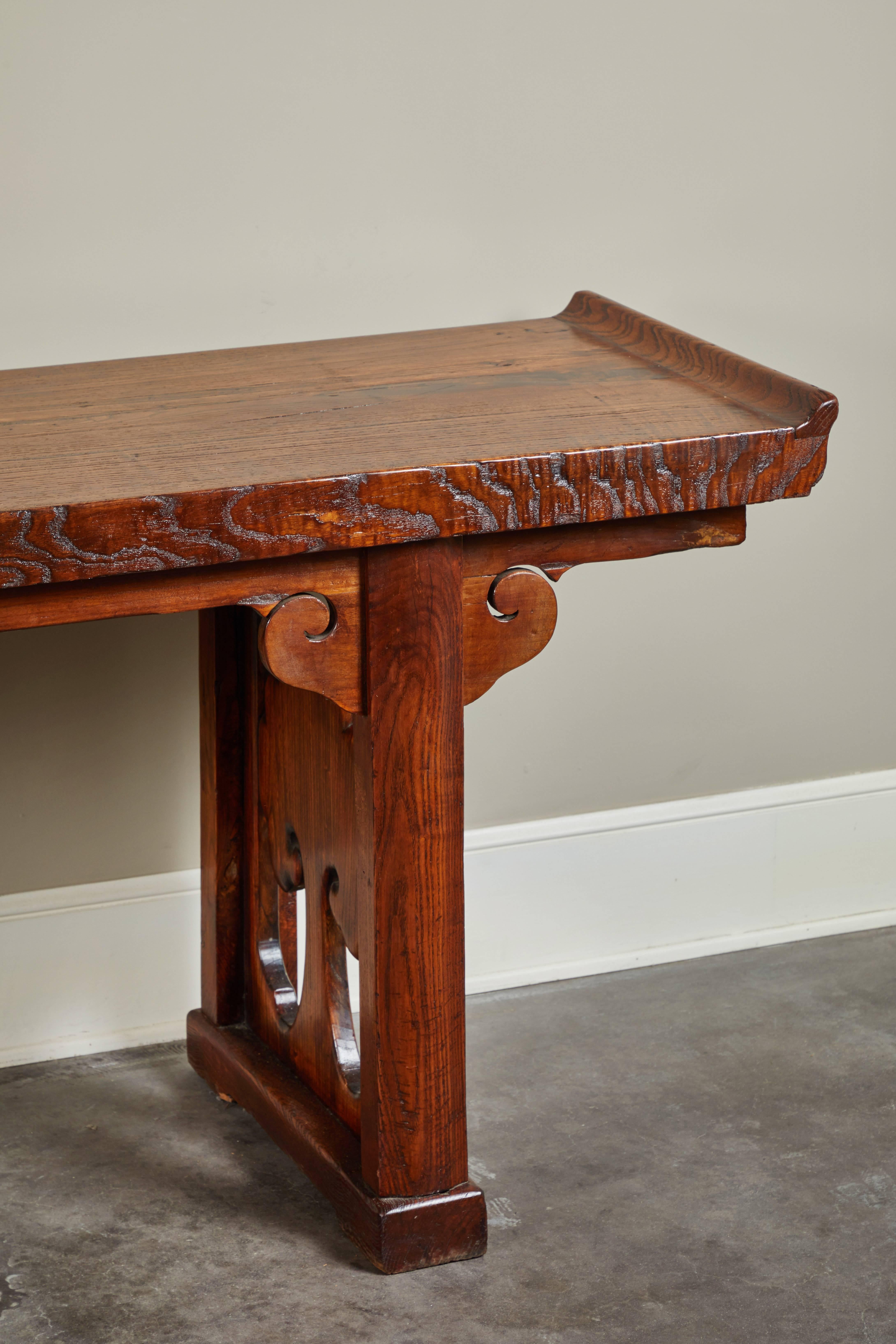 Chinese 18th Century Ming Scroll Console Table For Sale