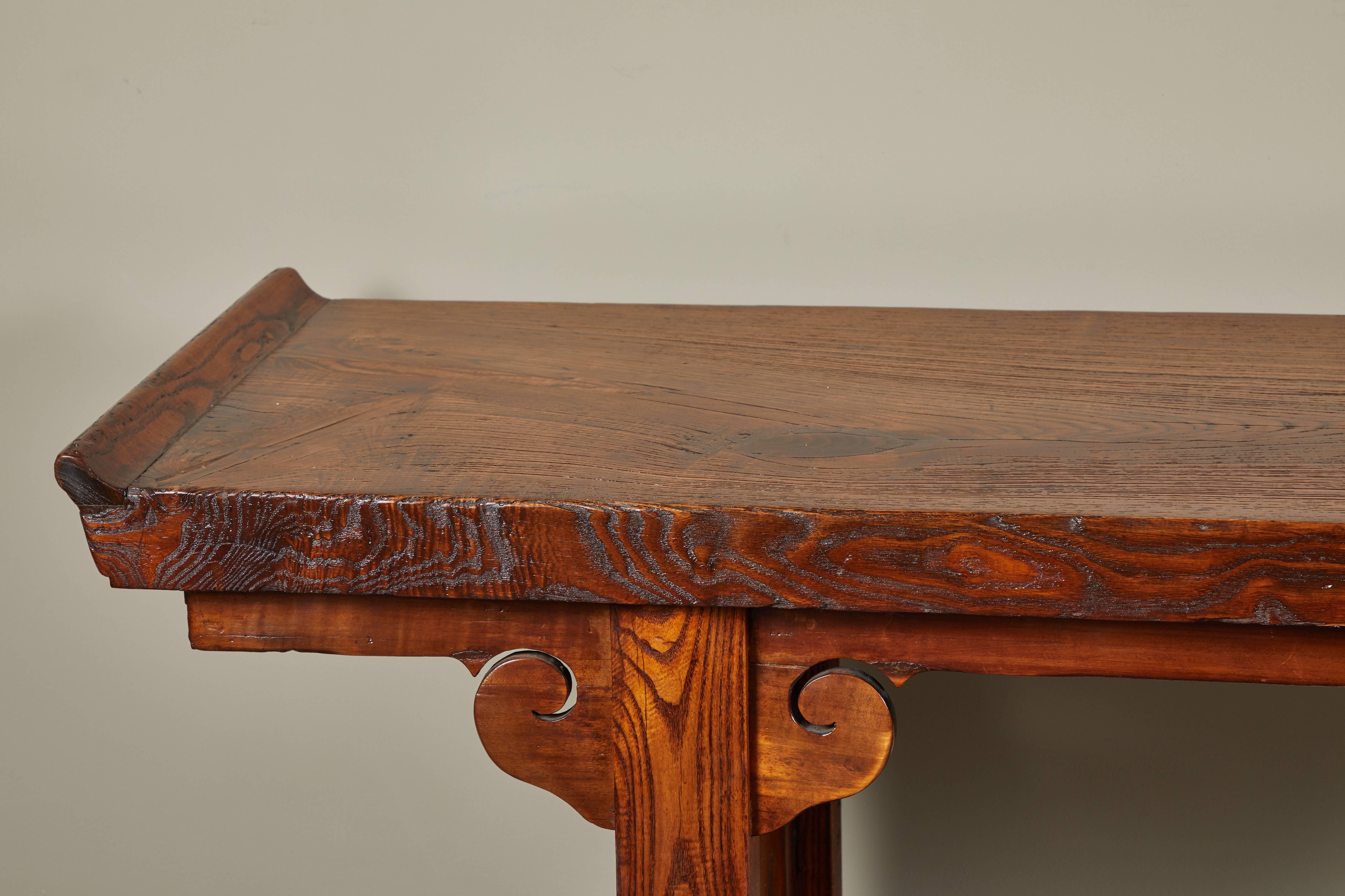 18th Century Ming Scroll Console Table In Good Condition For Sale In Pasadena, CA