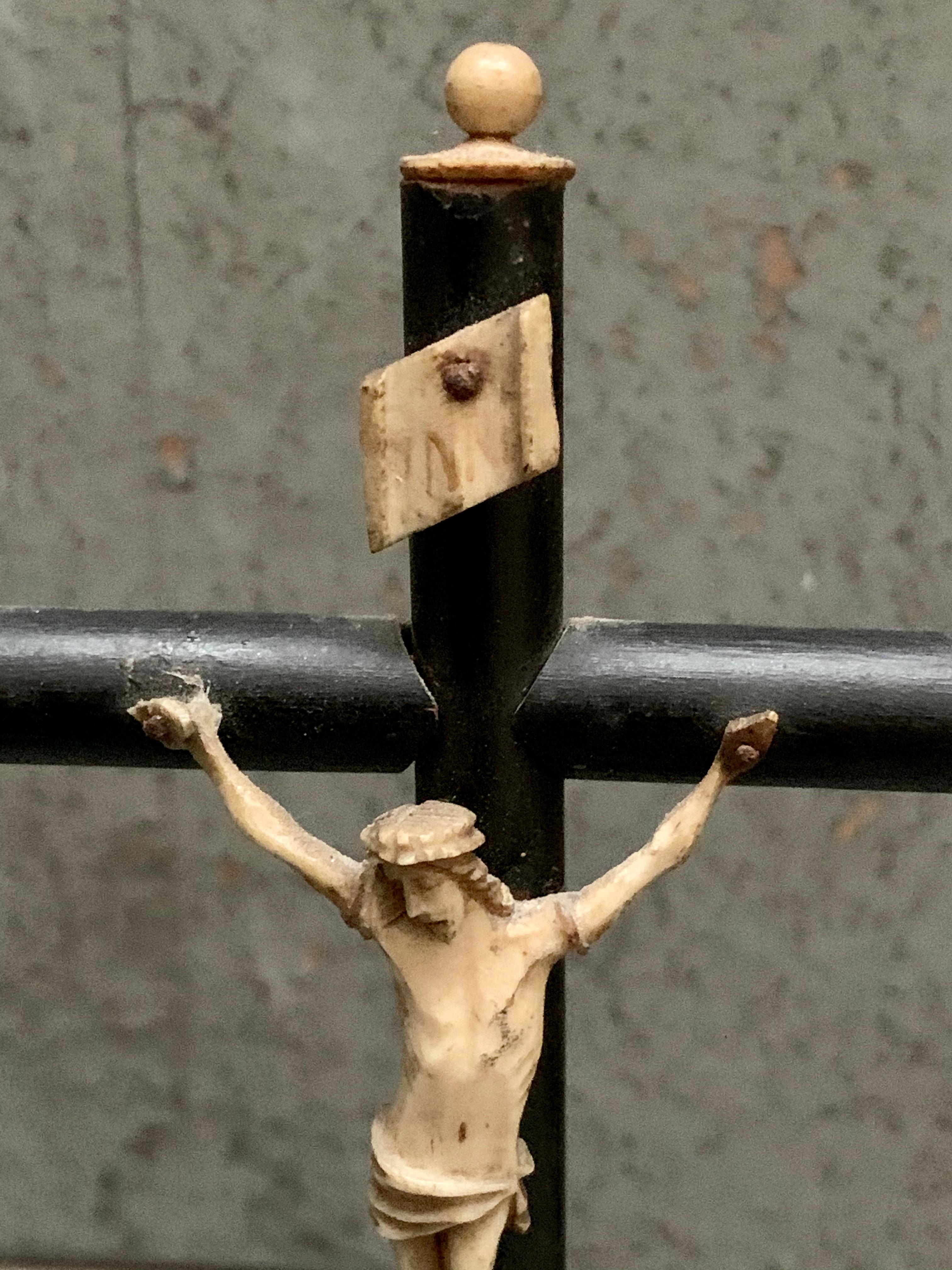 18th Century Miniature Crucifix in Carved Bone and Wood 6