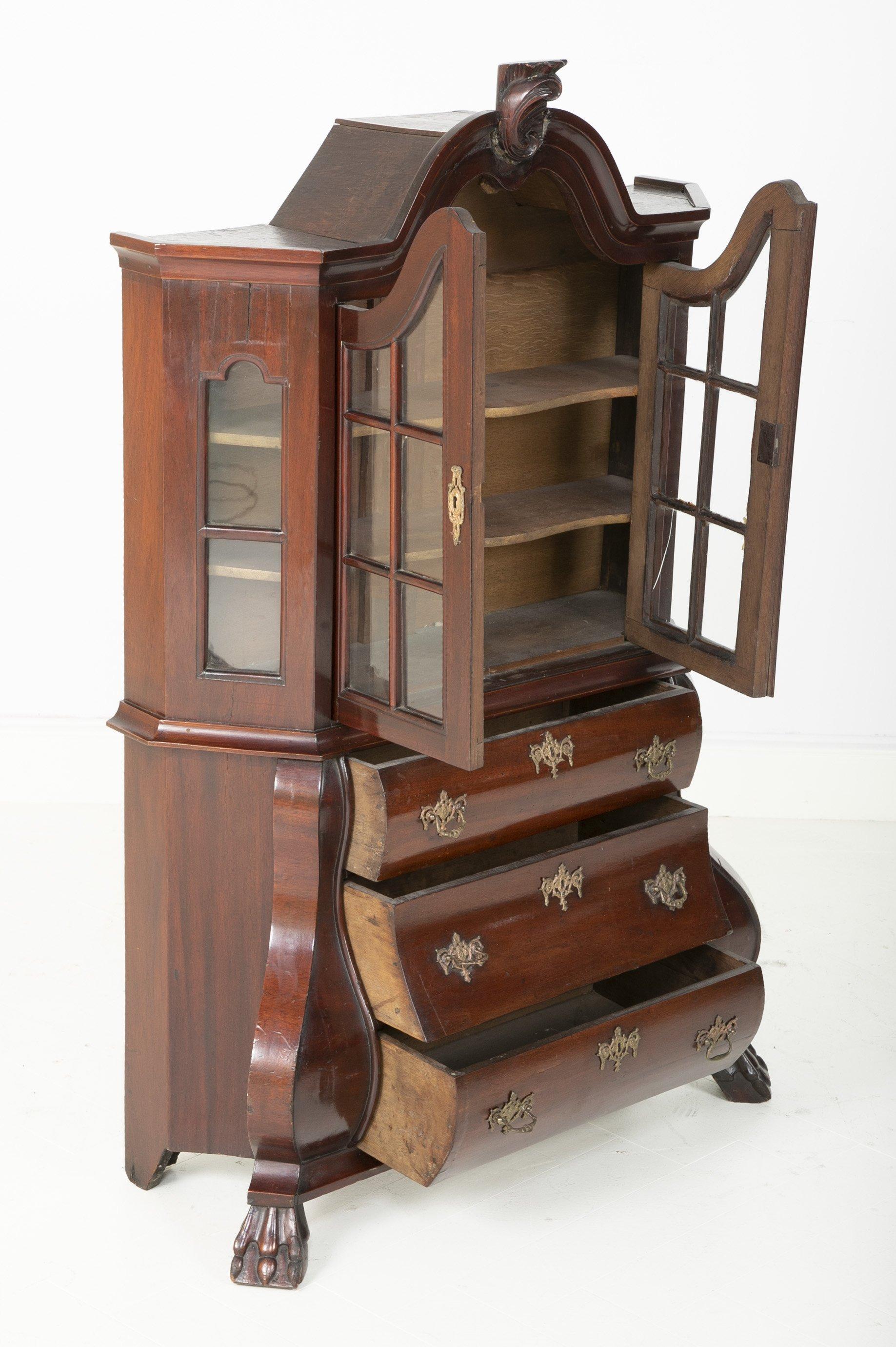 18th Century Diminutive Dutch Kettle Base Paw Foot Bookcase In Good Condition In Westwood, NJ