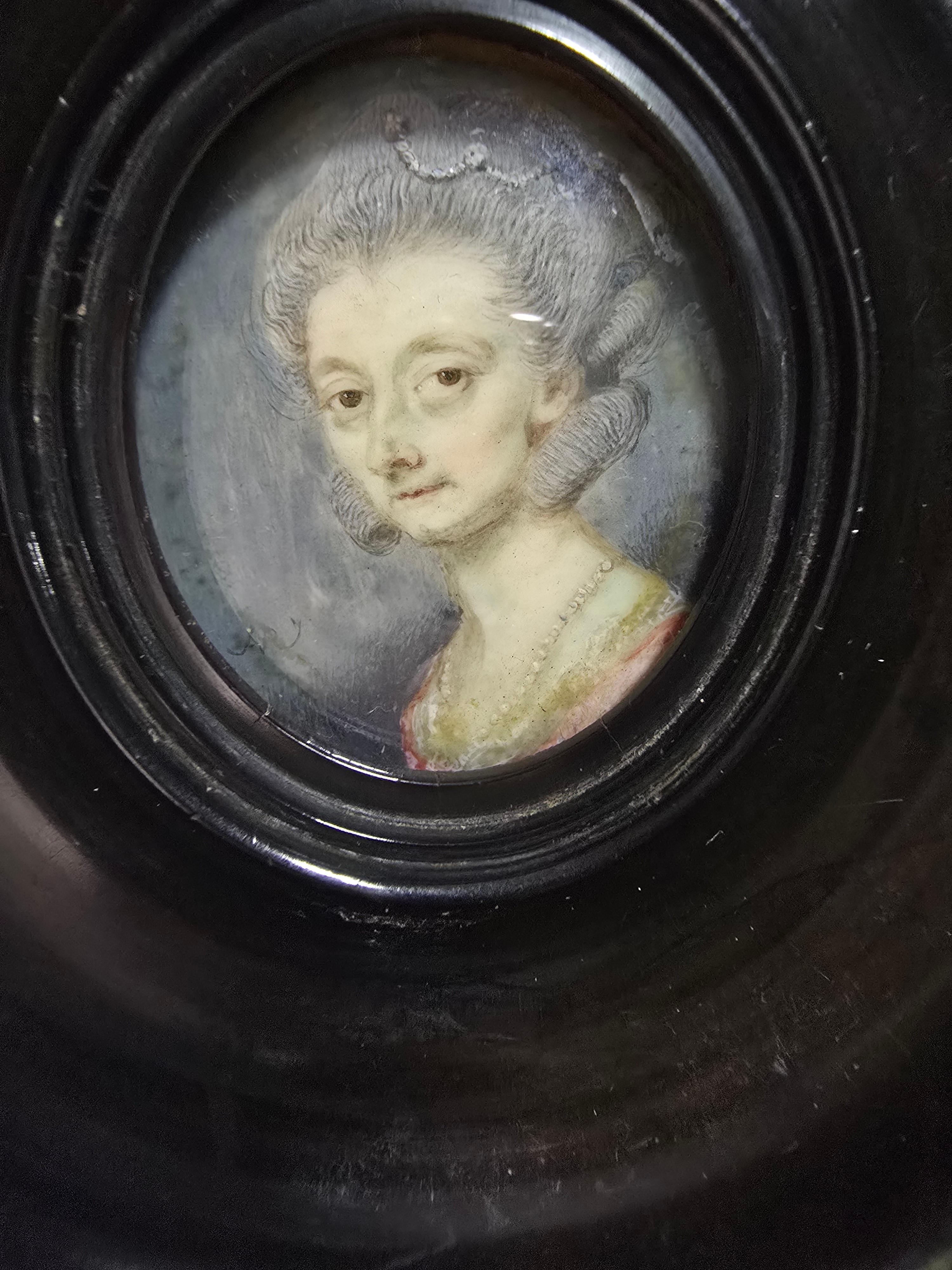 18th-Century Miniature Oil Painting – Possibly England In Good Condition For Sale In Madrid, ES
