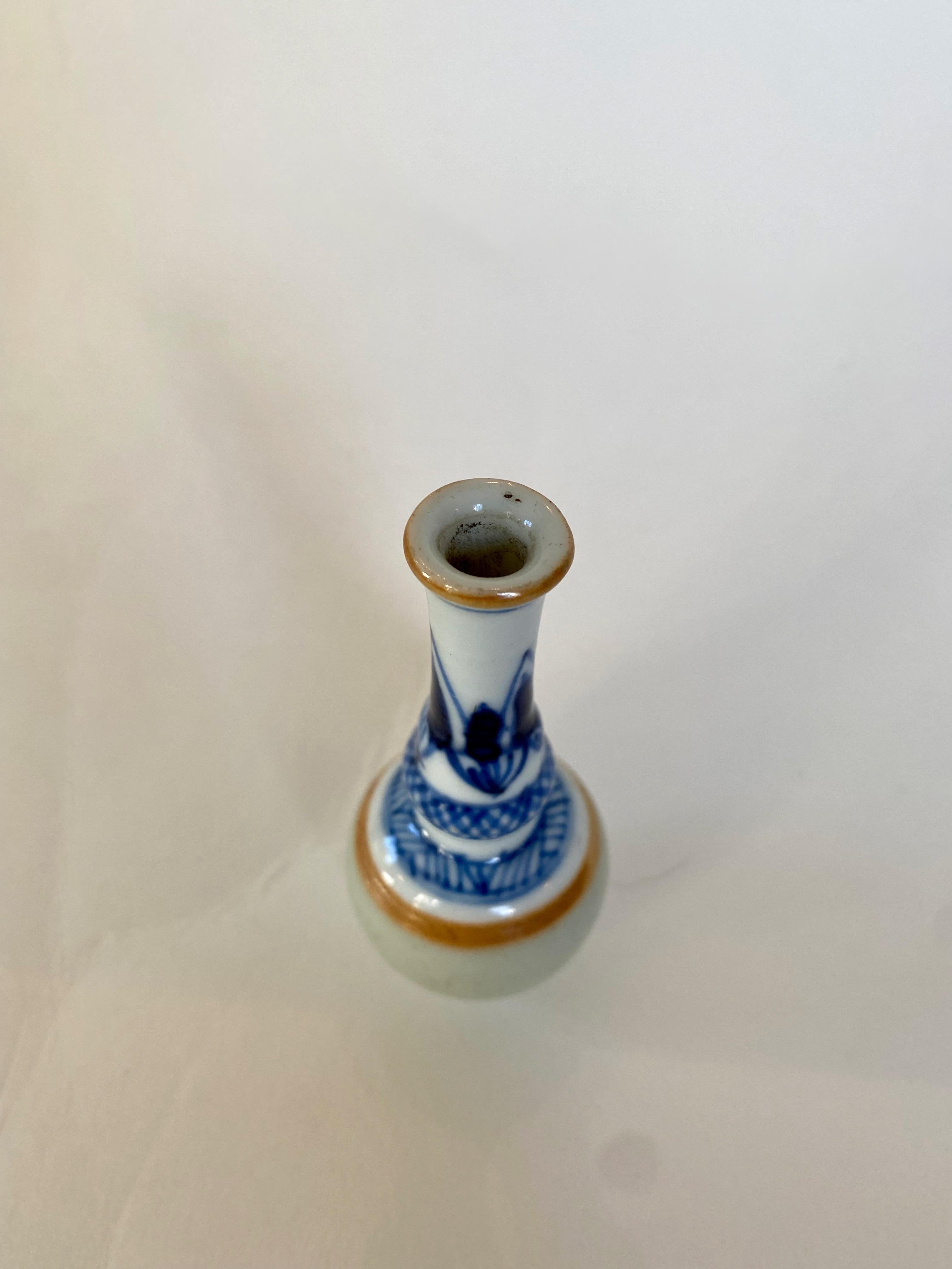 Chinese 18th Century Miniature Porcelain Vase For Sale
