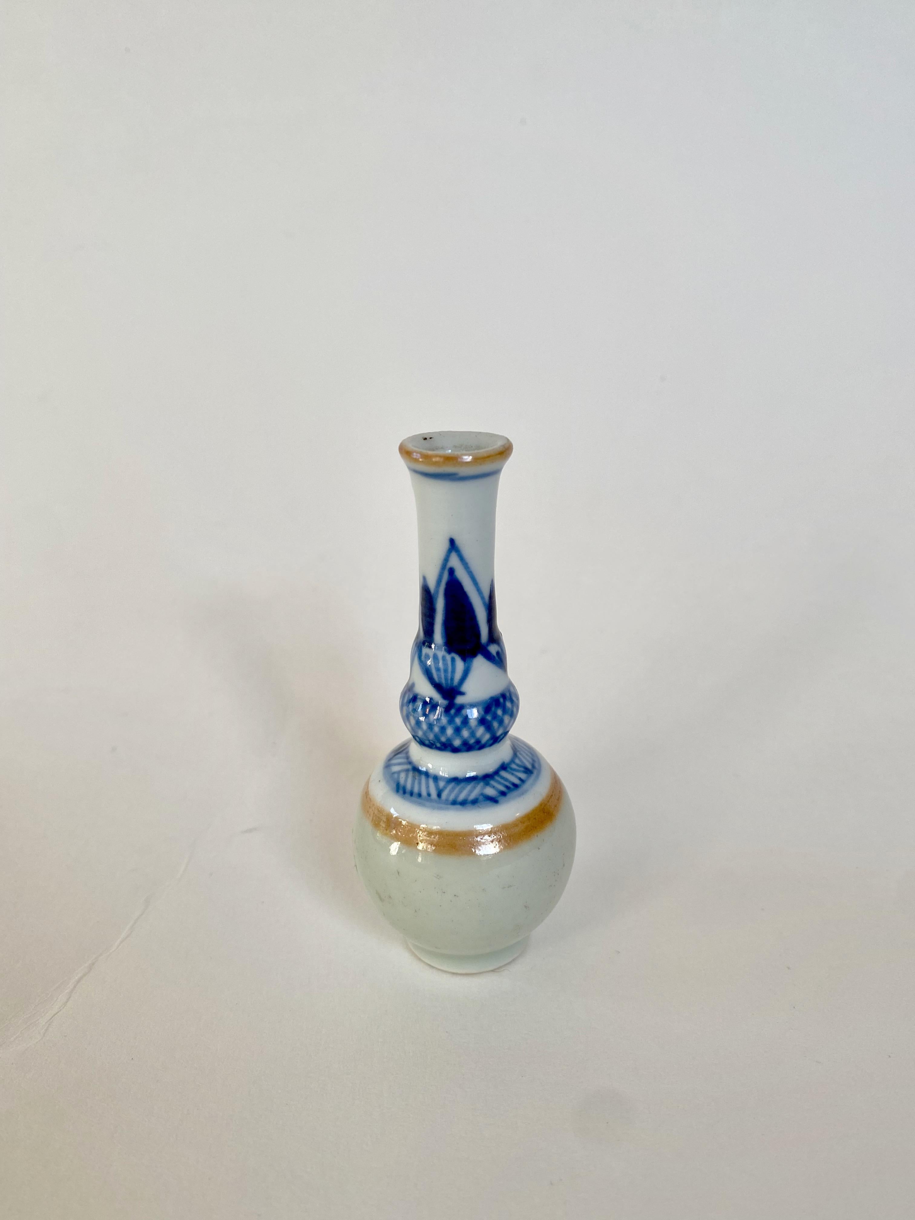 Hand-Painted 18th Century Miniature Porcelain Vase For Sale