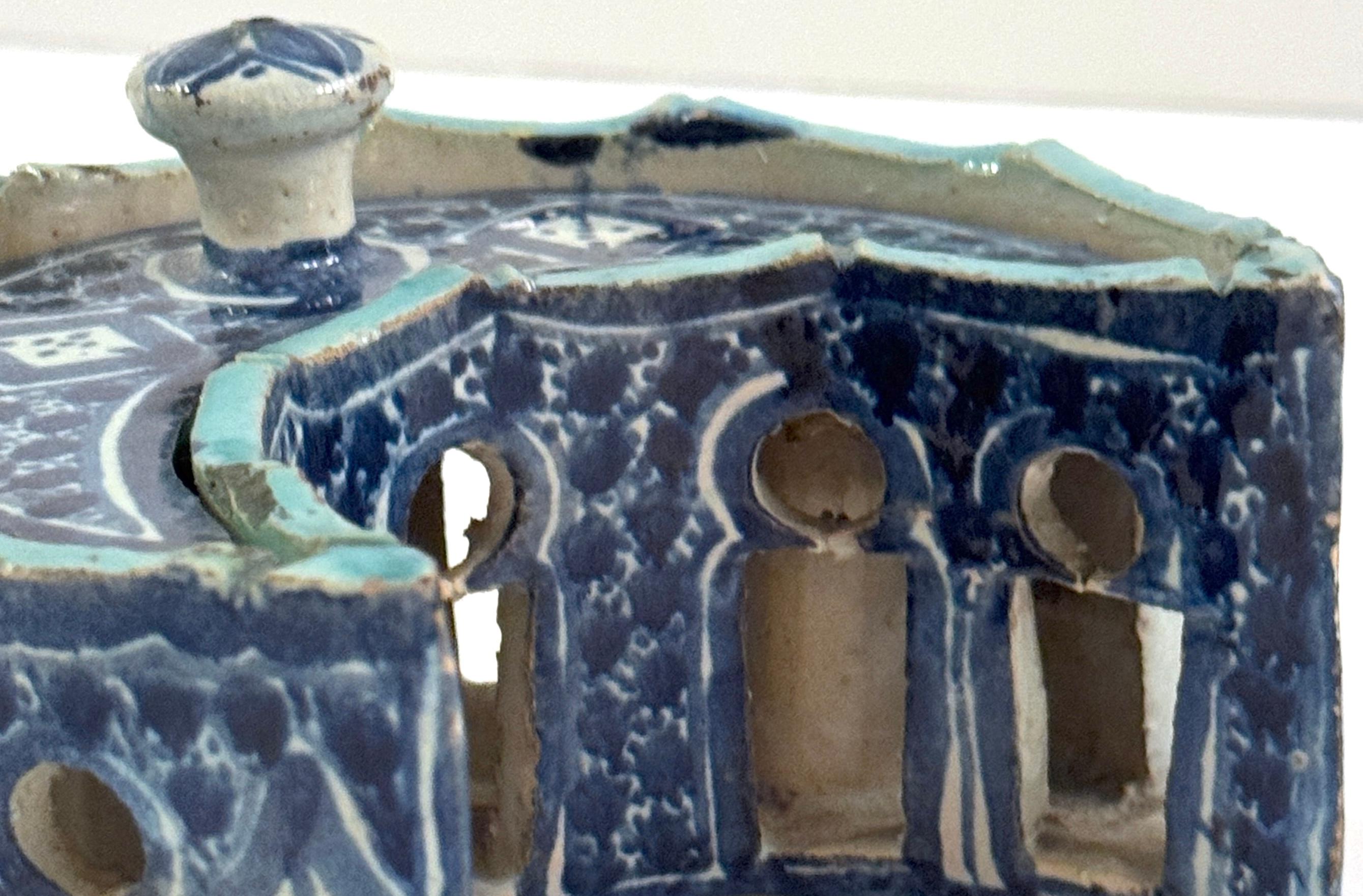 18th Century Moorish-Ottoman Iznik Style Crescent Moon Architectural Inkwell 3