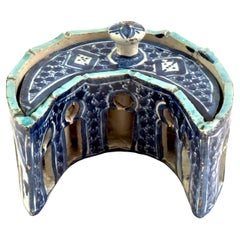 18th Century Moorish-Ottoman Iznik Style Crescent Moon Architectural Inkwell