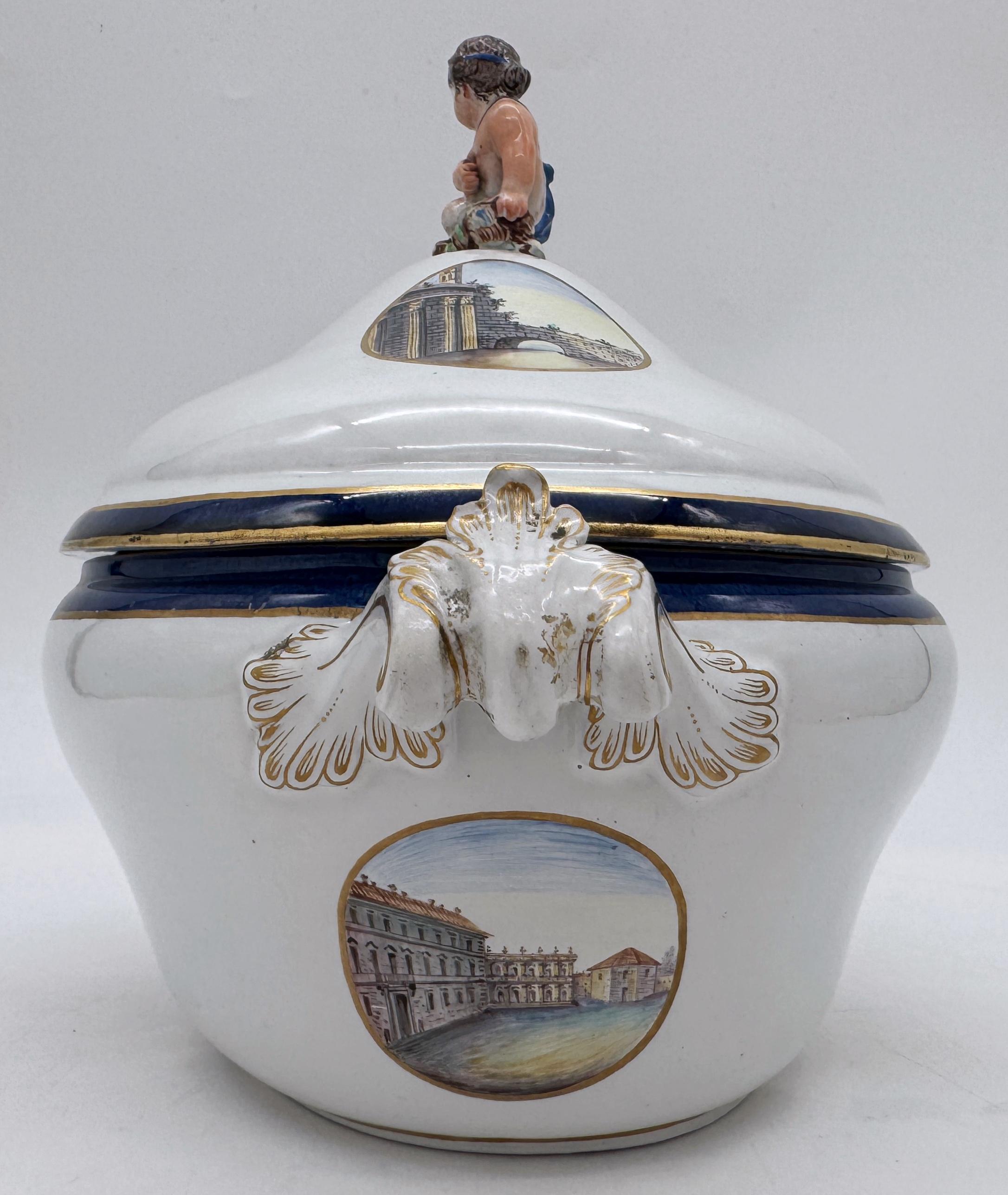 Soupière topographique Grand Tour du 18e siècle en porcelaine de Naples en vente 6