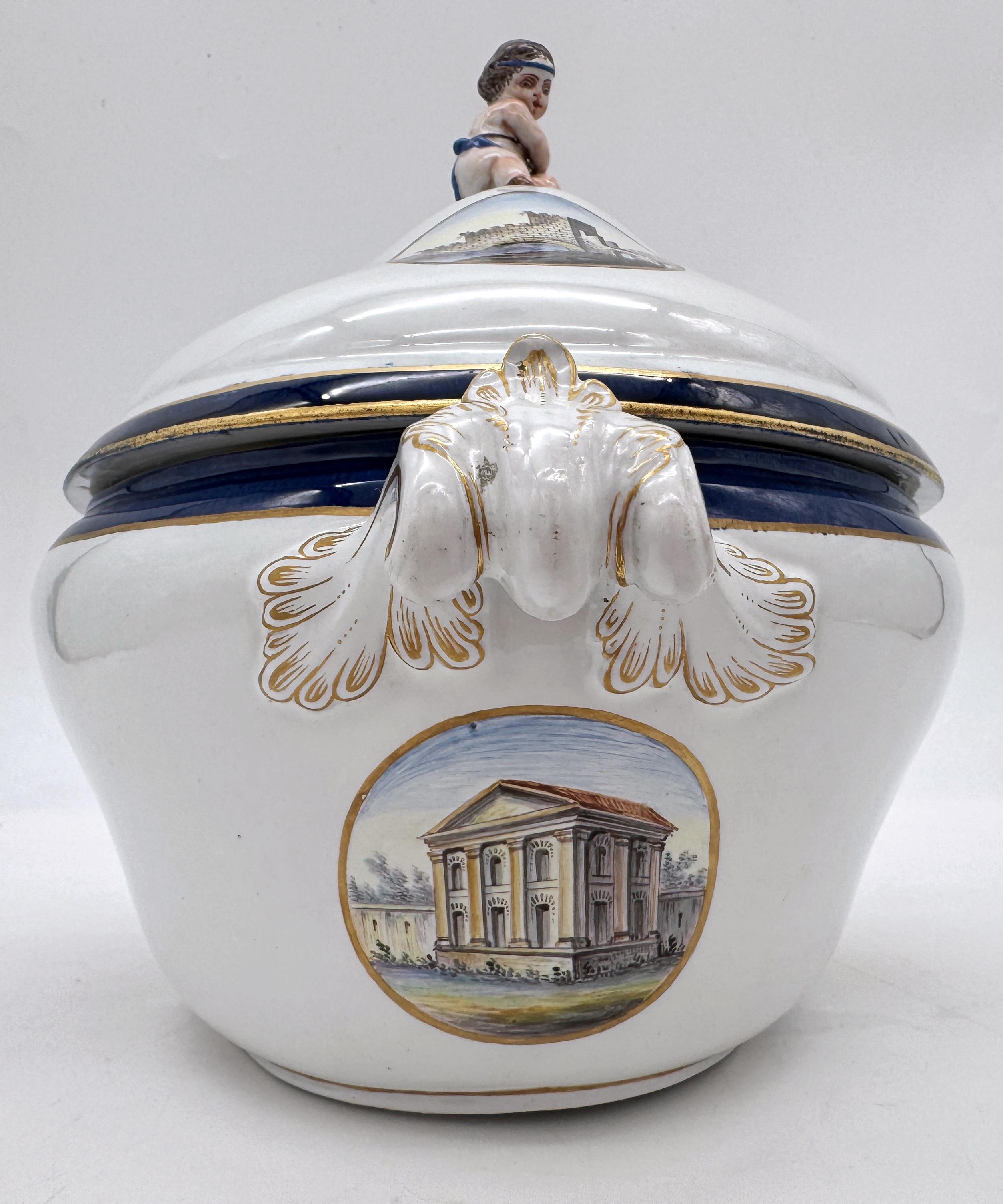 Soupière topographique Grand Tour du 18e siècle en porcelaine de Naples en vente 8