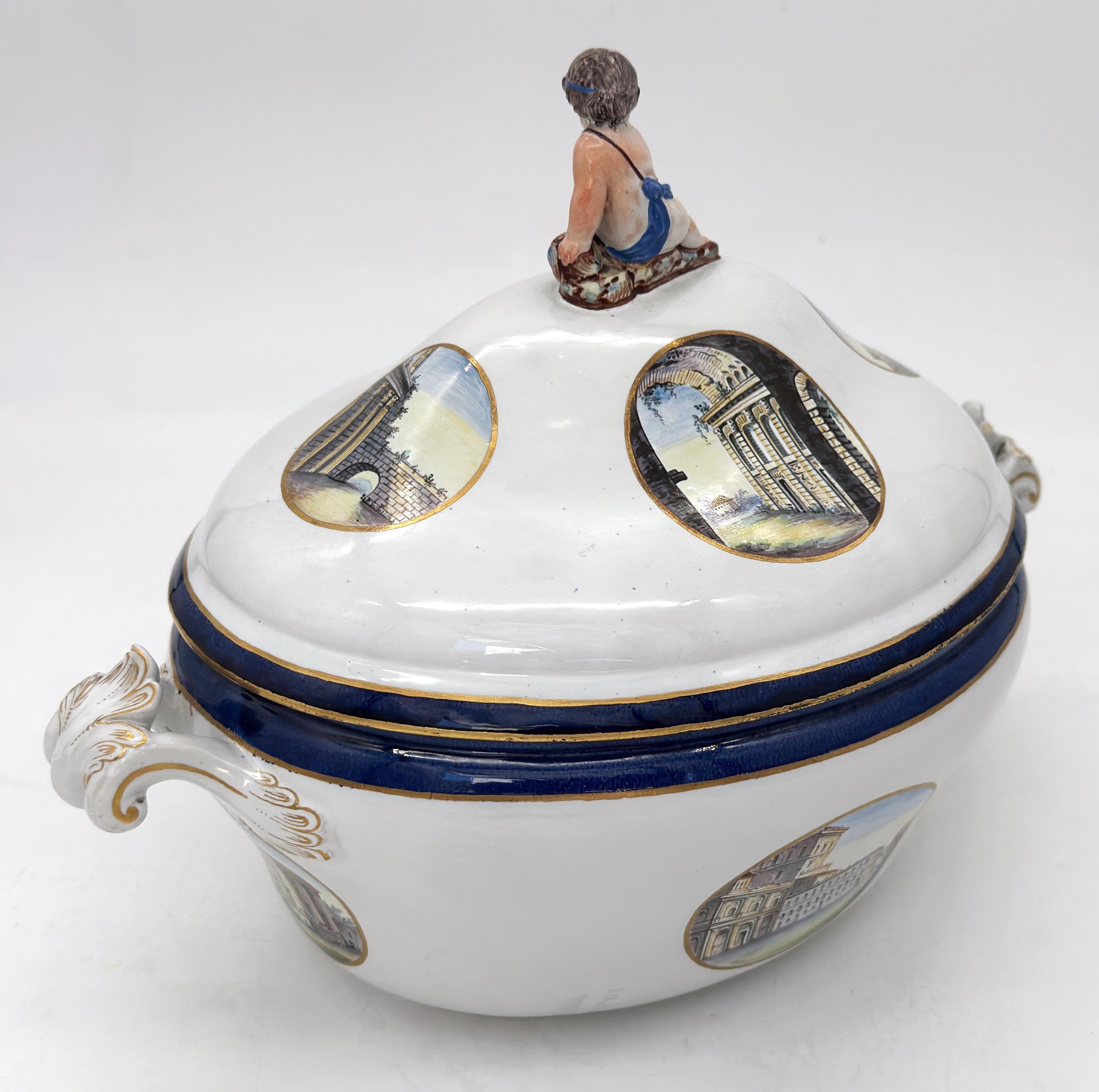 Soupière topographique Grand Tour du 18e siècle en porcelaine de Naples Bon état - En vente à West Palm Beach, FL