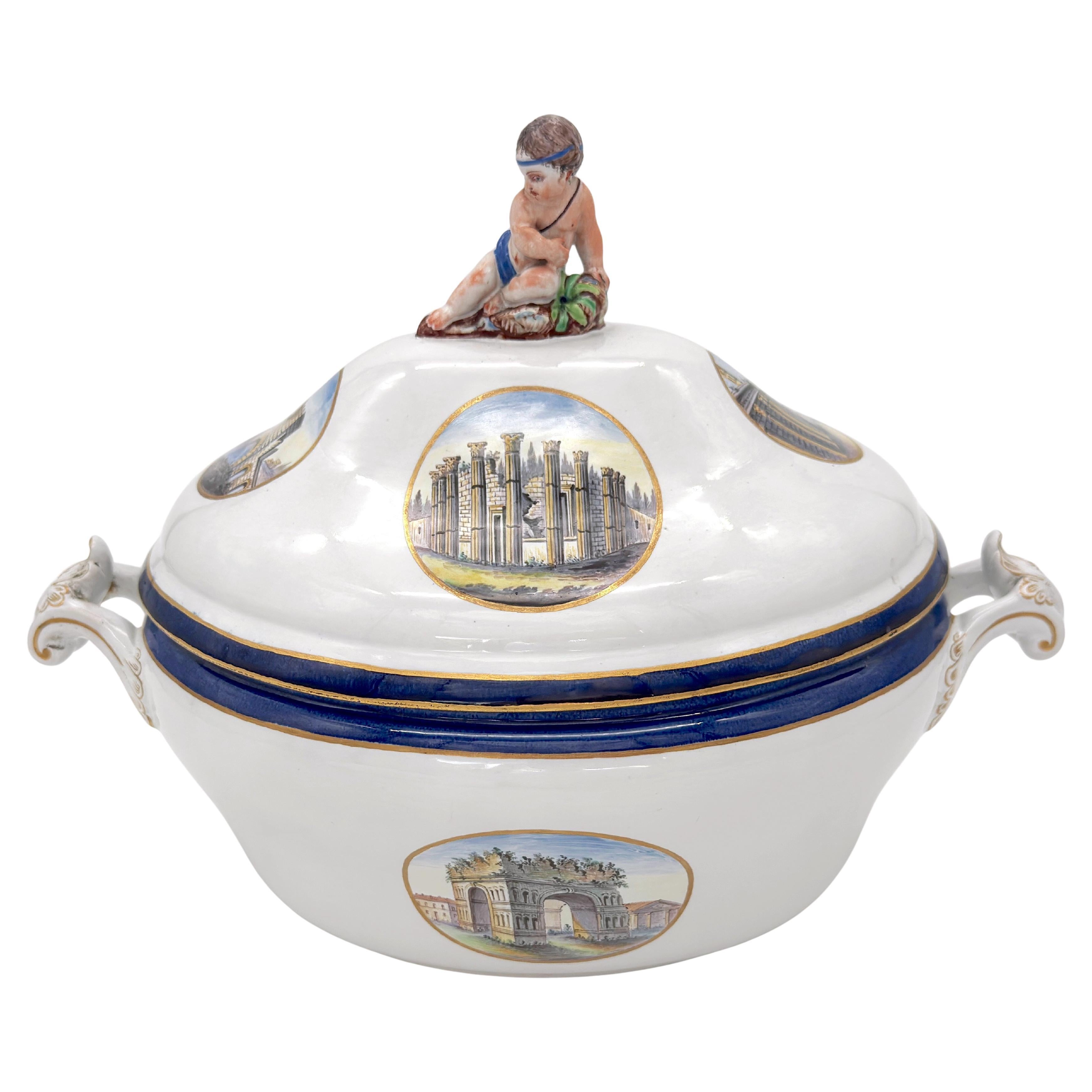 Soupière topographique Grand Tour du 18e siècle en porcelaine de Naples
