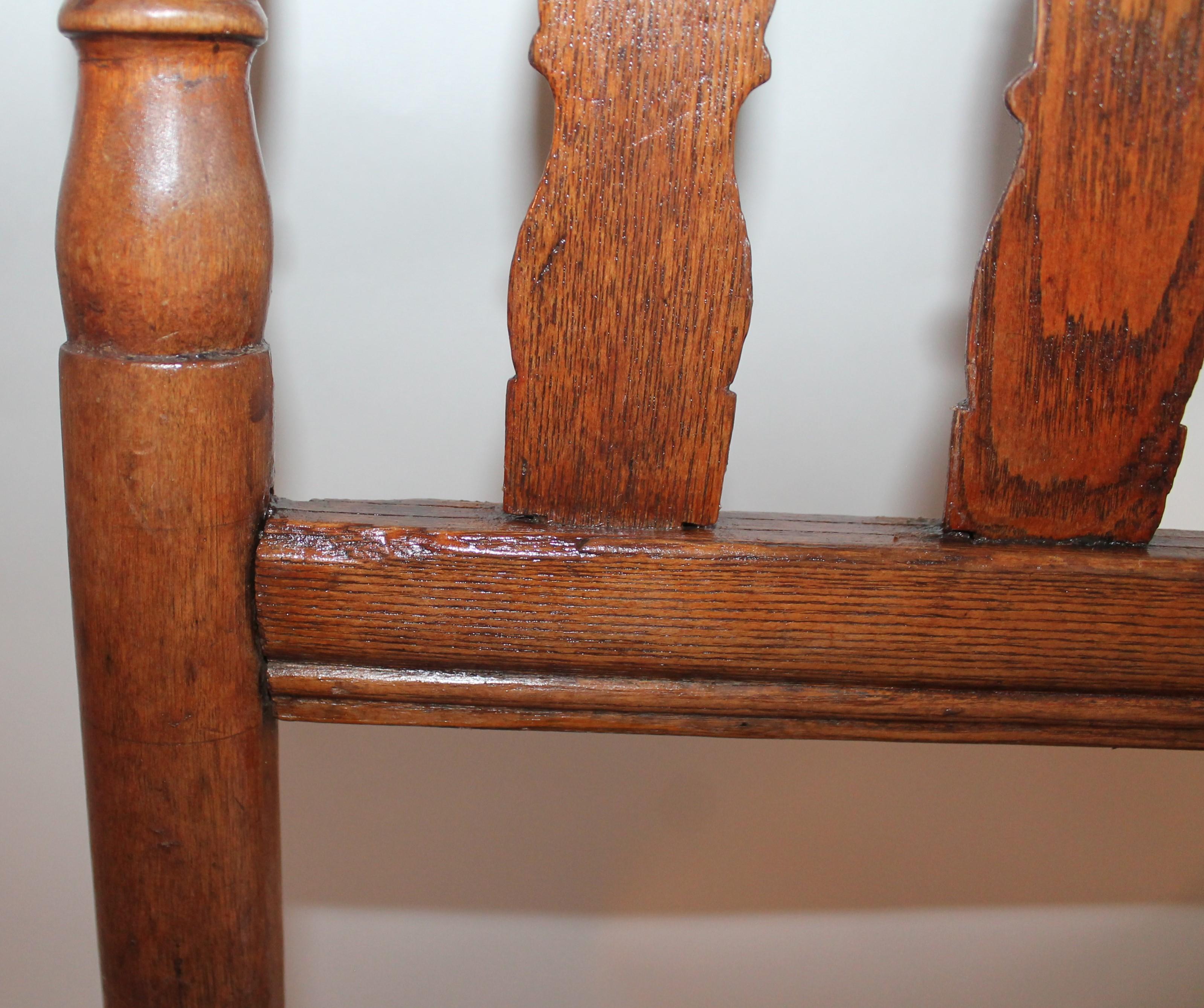 Pine 18th Century N.E. Bannister Back Side Chair