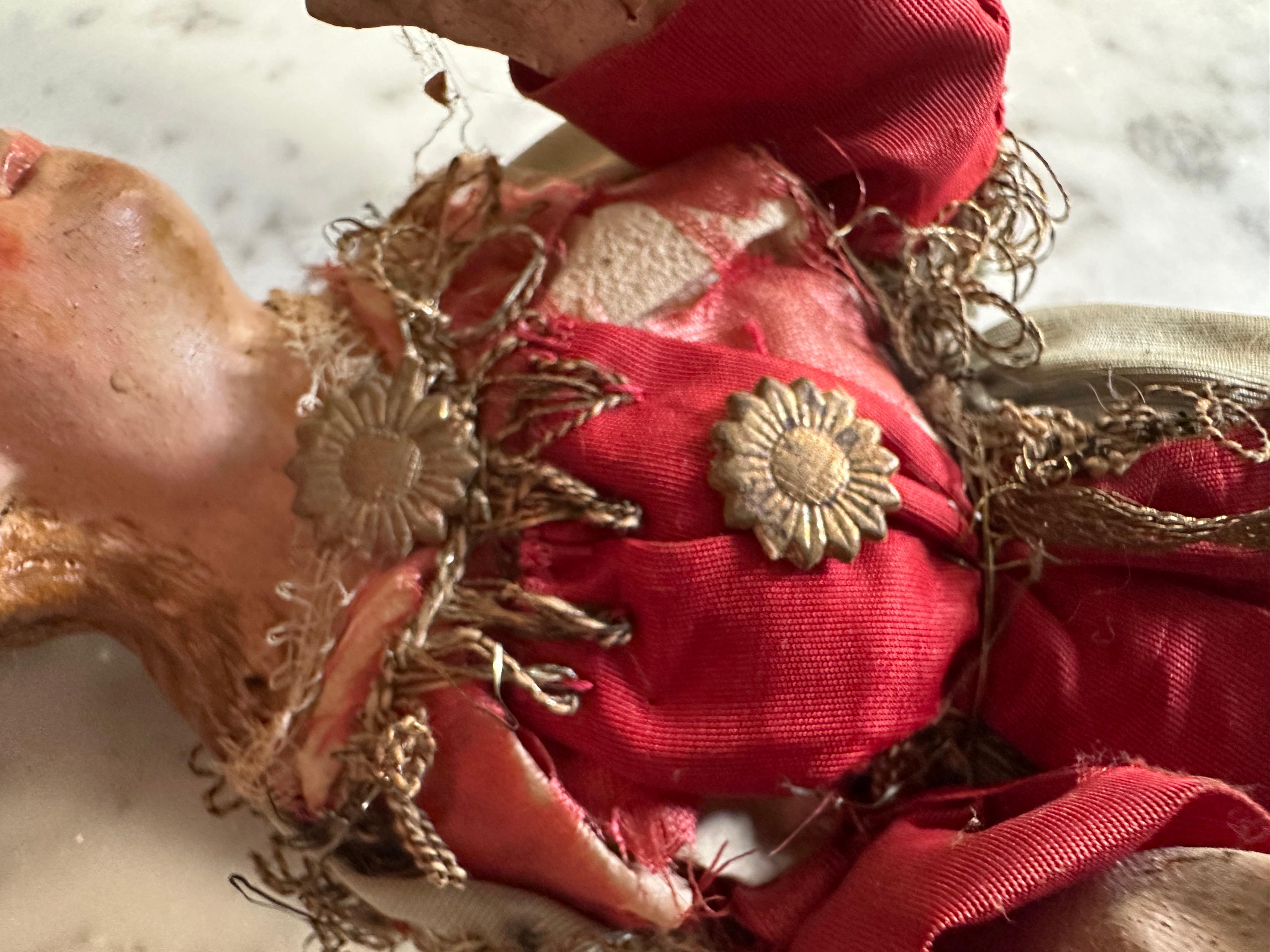 Figura del presepe napoletano del XVIII secolo con abiti originali 1