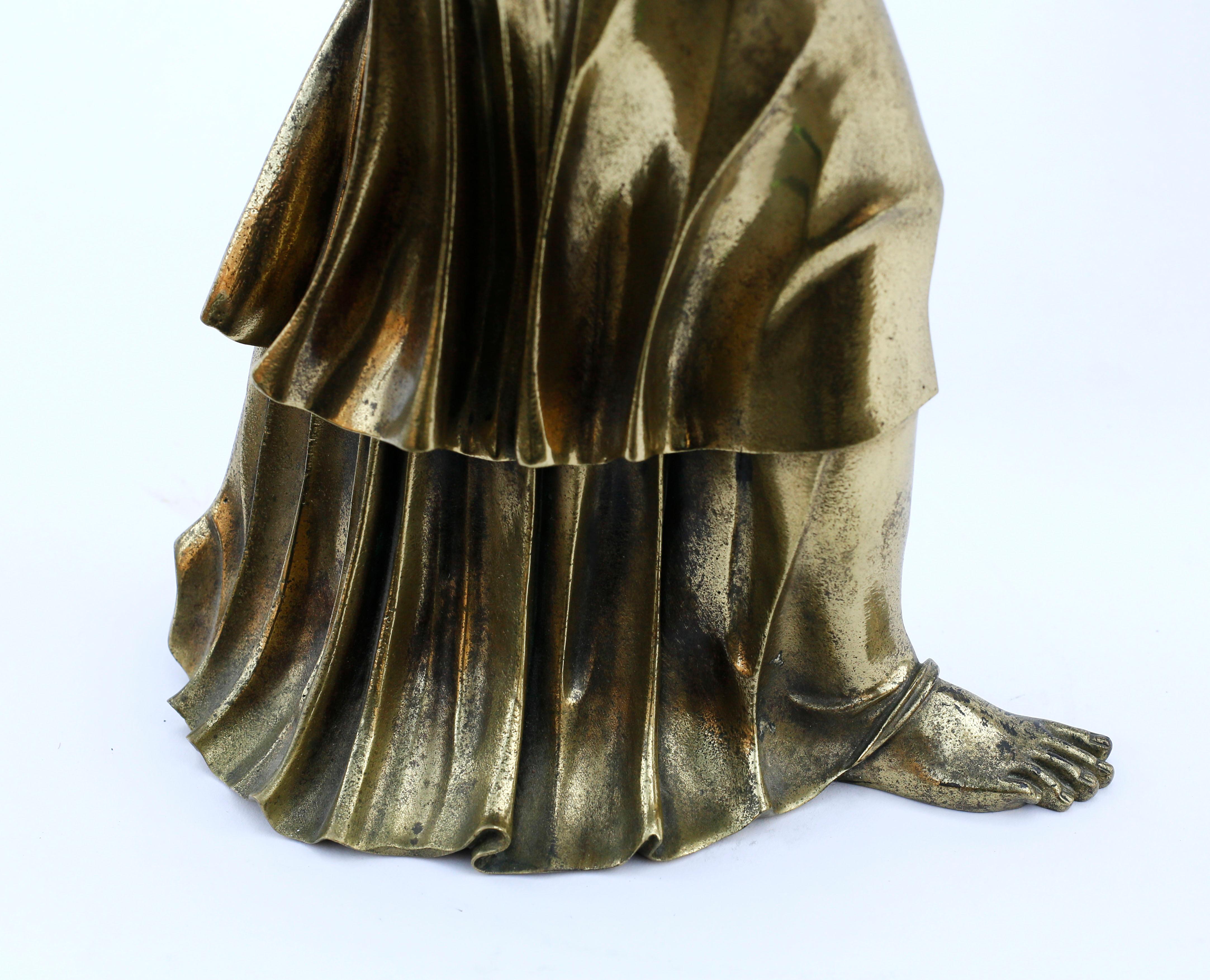 18th Century Neoclassical Bronze Doré Sculpture of Woman For Sale 1