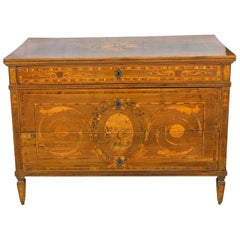 18th Century Neoclassical Chest of Drawers