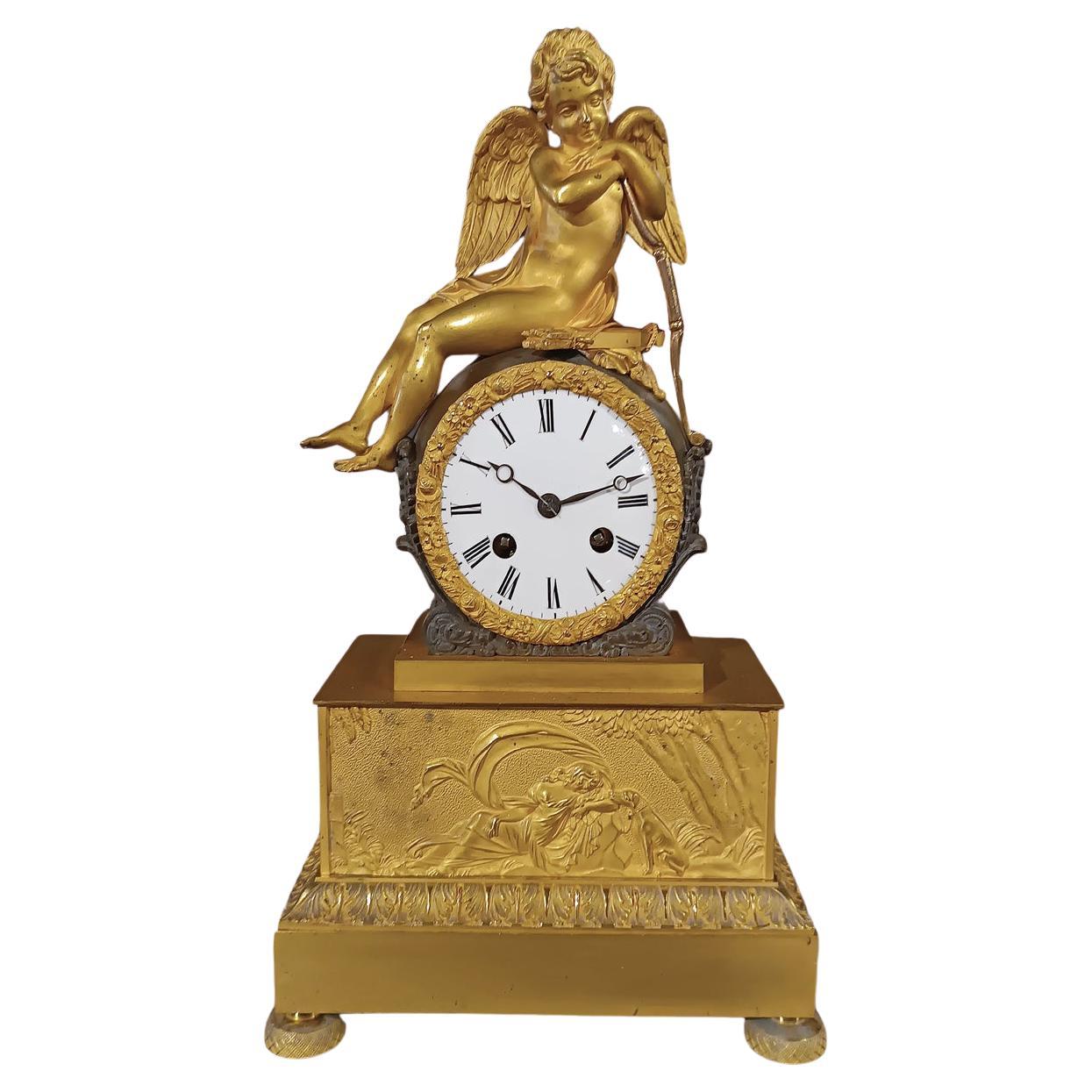 18th CENTURY NEOCLASSICAL CLOCK WITH CUPID For Sale