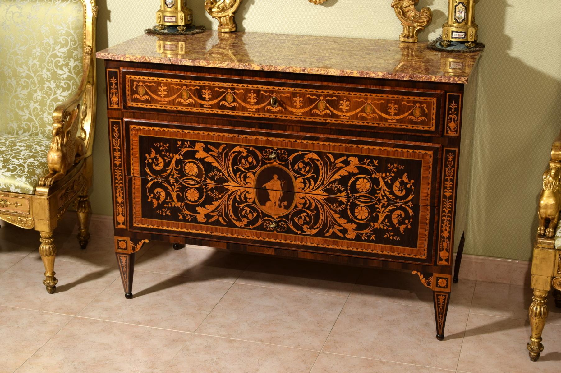 18th Century, Neoclassical Italian Inlay Wood Chest of Drawers 8