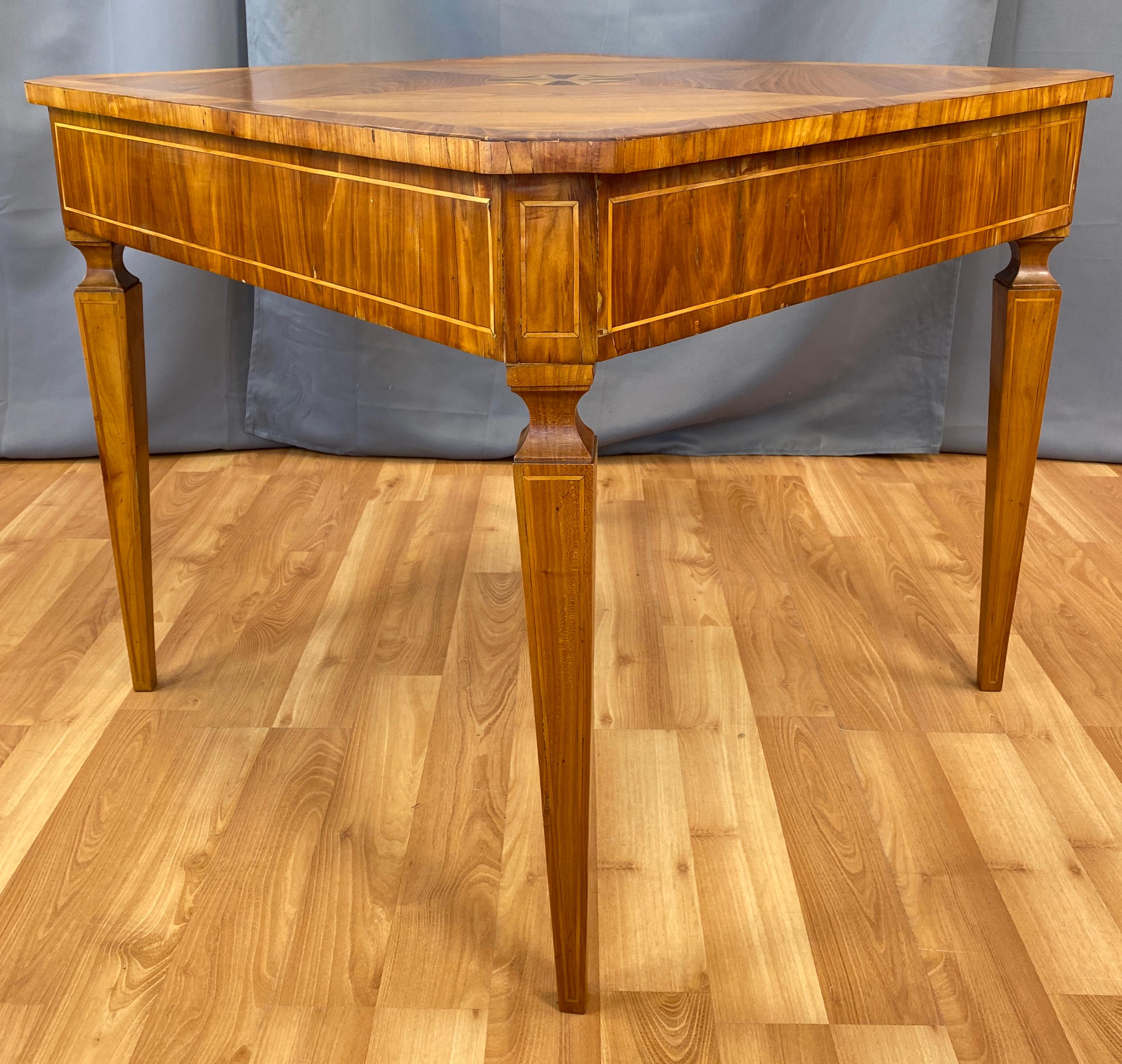 18th Century Neoclassical Italian Marquetry Cherry Table For Sale 5