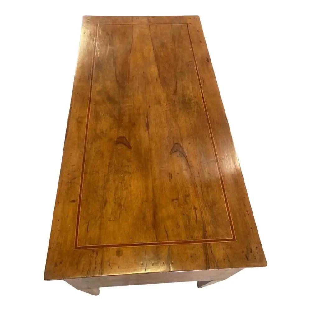 18th Century Neoclassical Italian Walnut Writing Desk For Sale 7