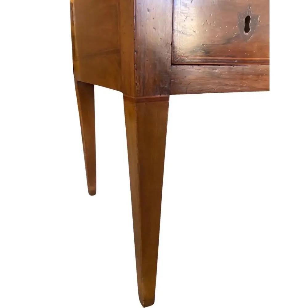 18th Century Neoclassical Italian Walnut Writing Desk For Sale 8