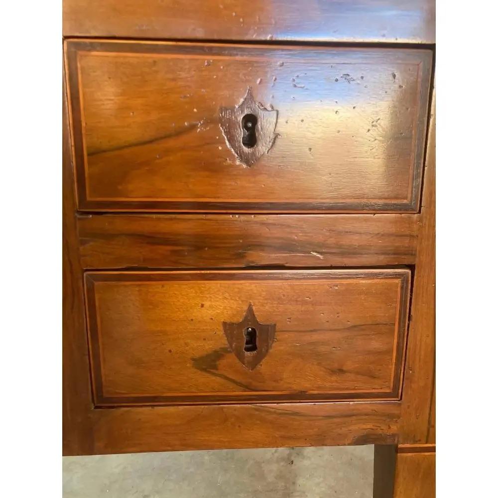 18th Century Neoclassical Italian Walnut Writing Desk For Sale 3