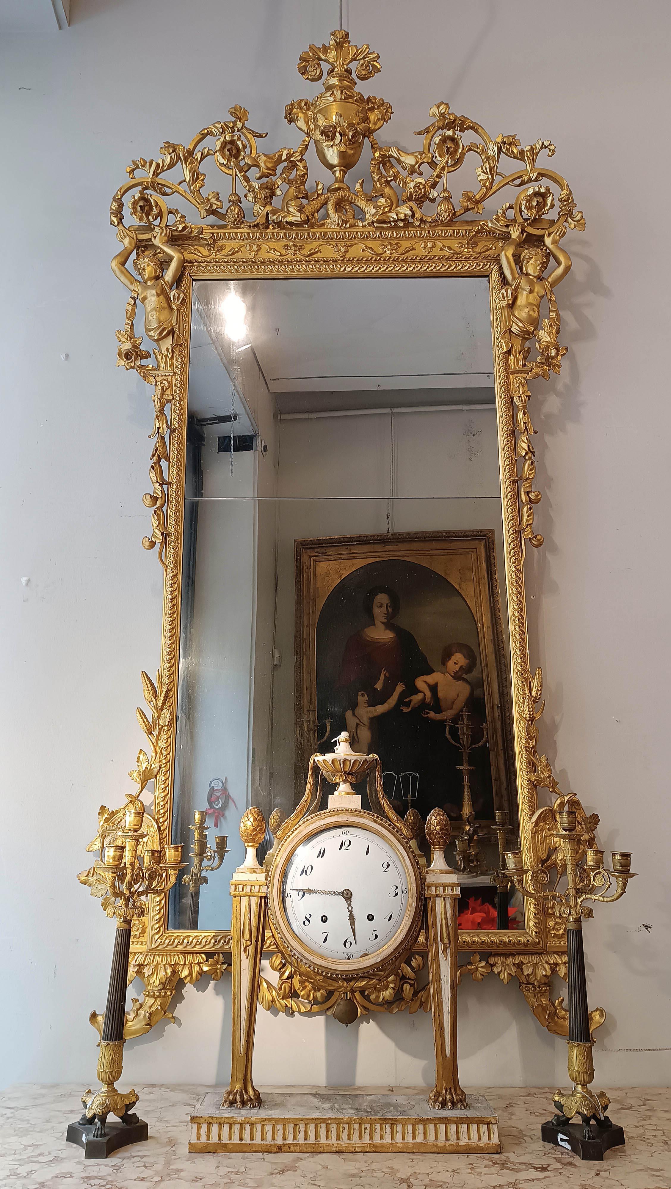18th CENTURY NEOCLASSICAL MIRROR  For Sale 2