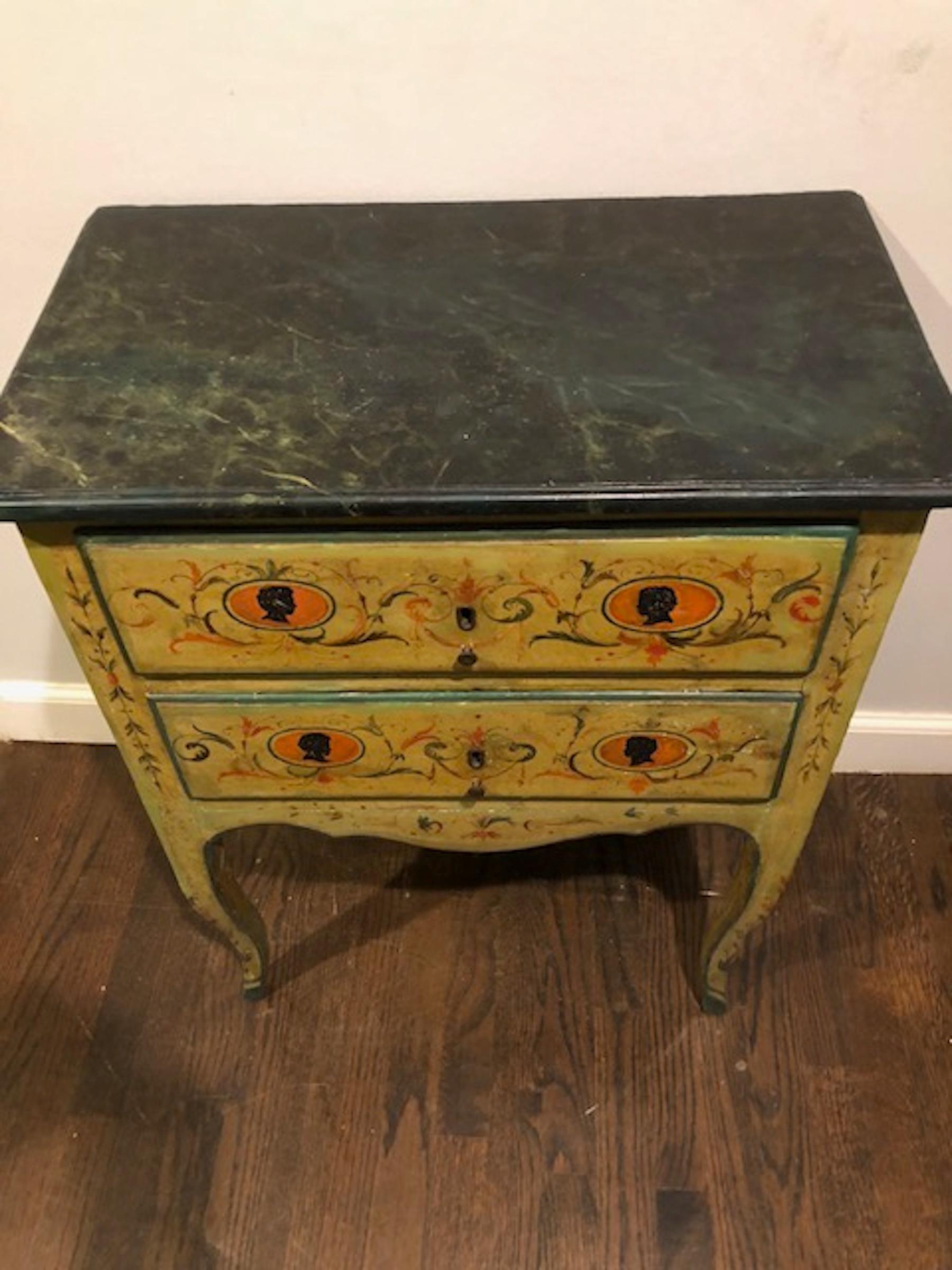 Wood 18th Century Neoclassical Painted Italian Commode For Sale