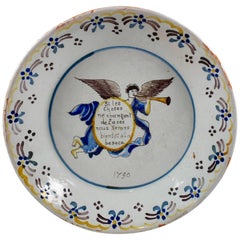 plat à faïence en étain du 18e siècle:: Nevers:: Révolution française:: ange & devise