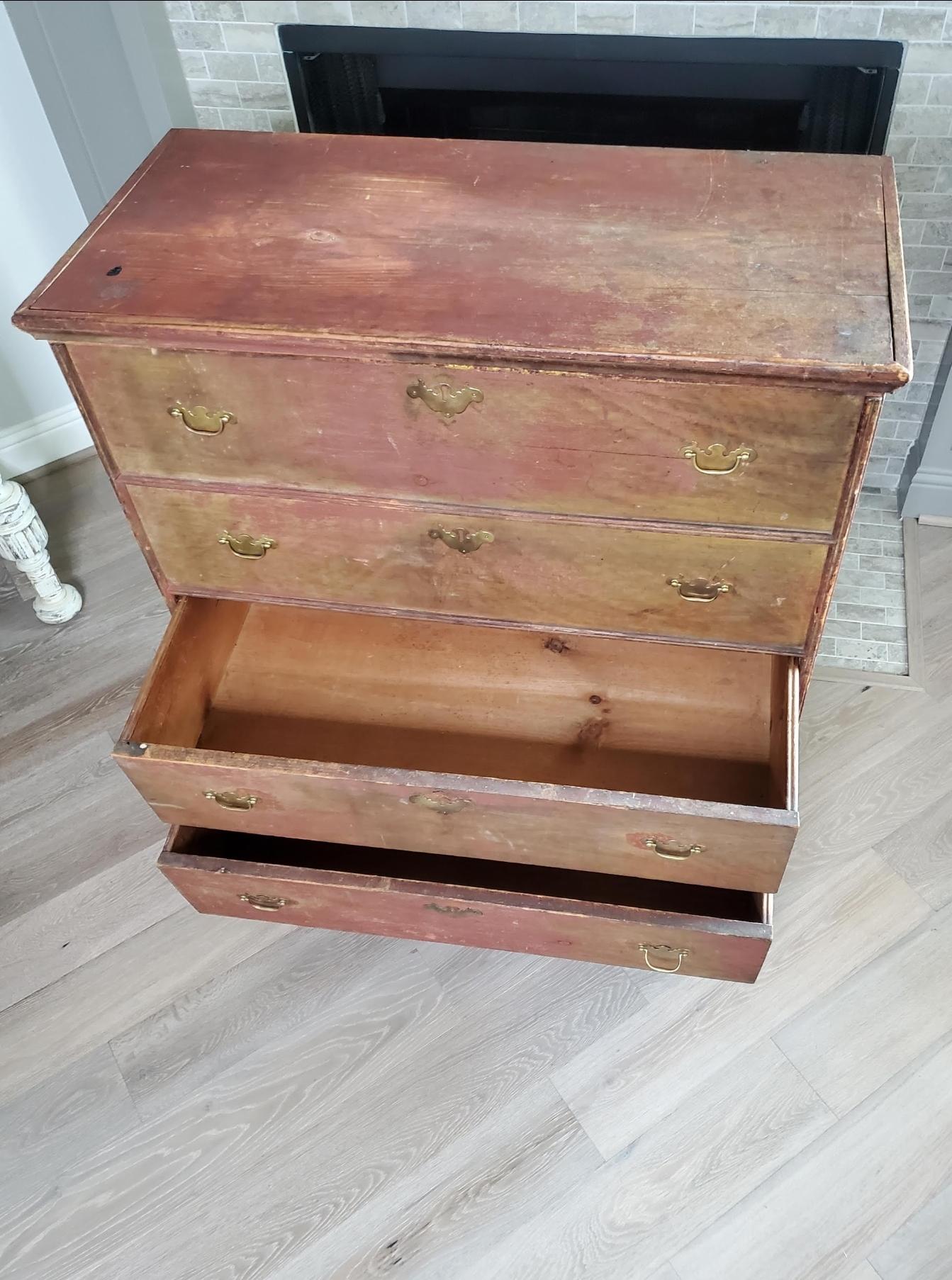 18. Jahrhundert New England Land American Queen Anne Decke Kommode der Schubladen im Angebot 3